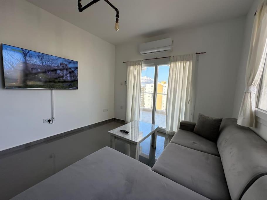 2 Bedroom , 2 Bathroom Octavius 64 By Myguest Cyprus Apartment