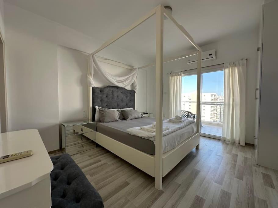2 Bedroom , 2 Bathroom Octavius 64 By Myguest Cyprus Apartment *