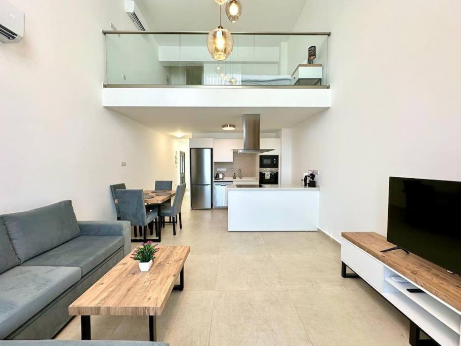Apartment Deja Blue Block C Unit 19 Kalogrea