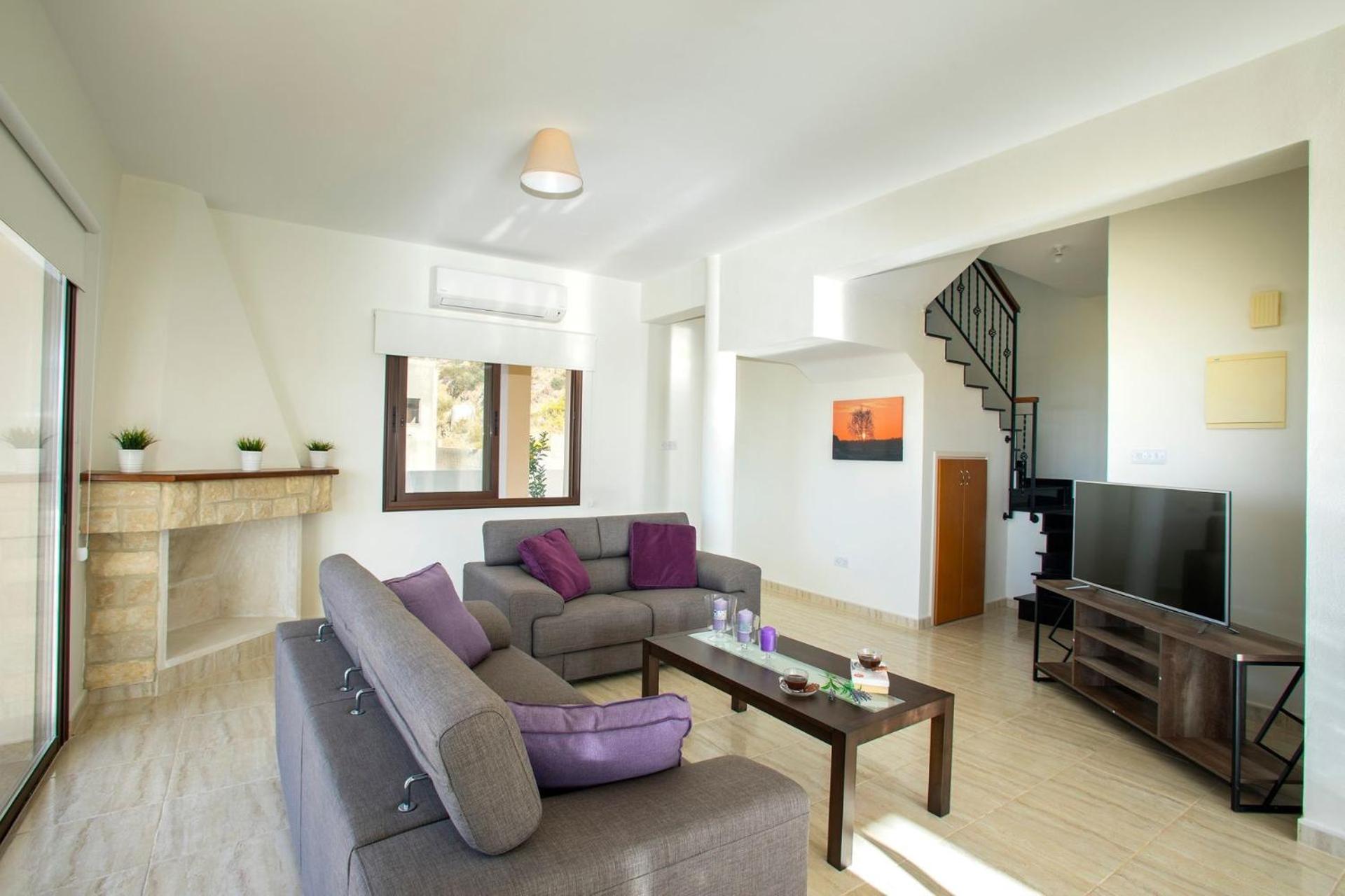 Ev Villa Blue Jadeite Coral Bay Paphos Peyia