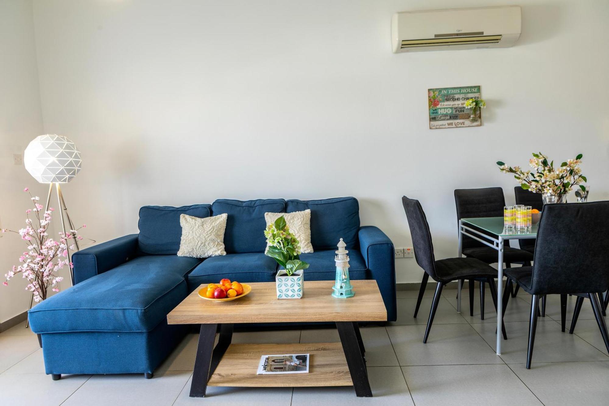 Airbnsea Centre Side Sea View * Larnaca