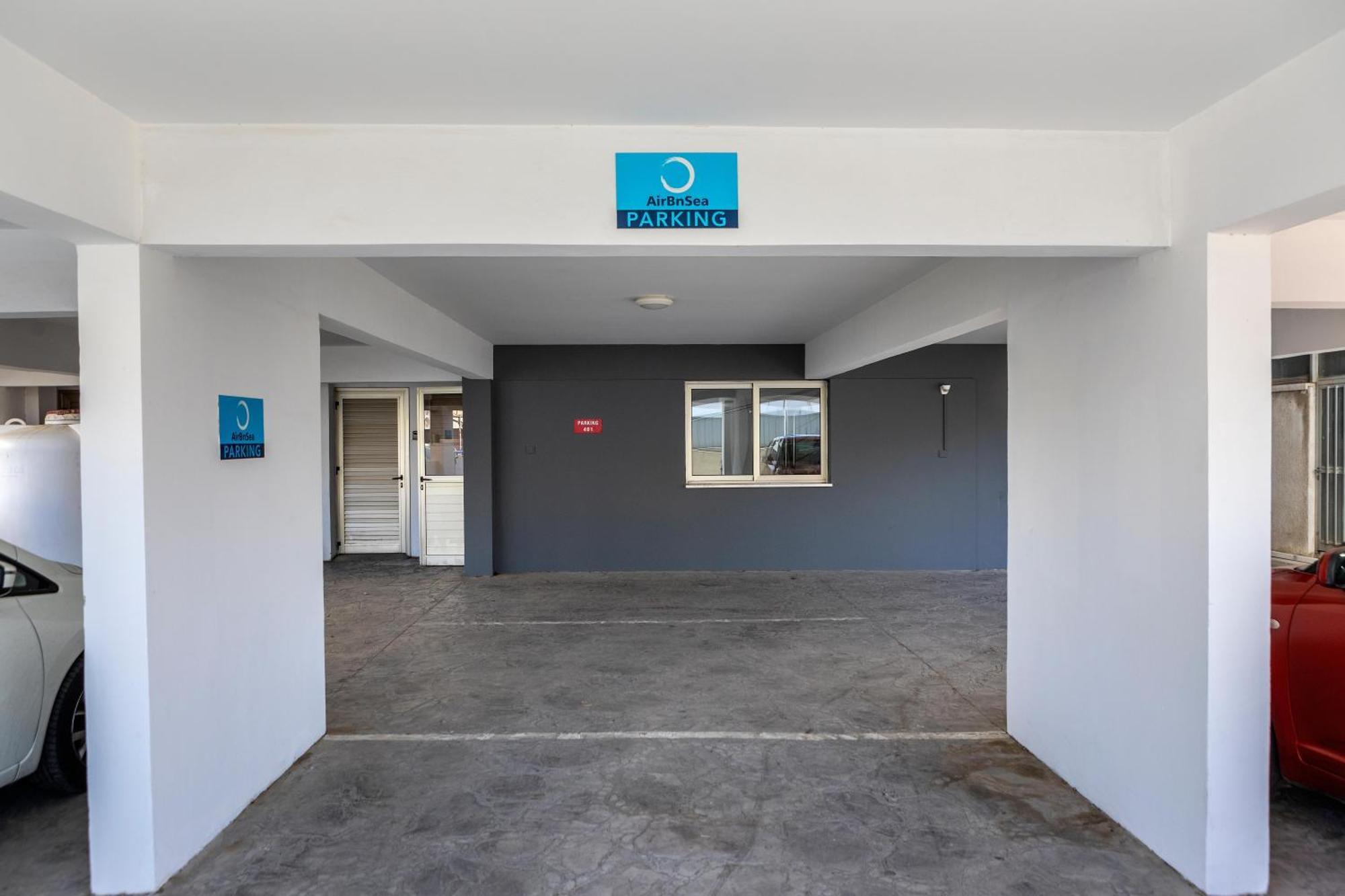 Airbnsea Centre Side Sea View Apartment