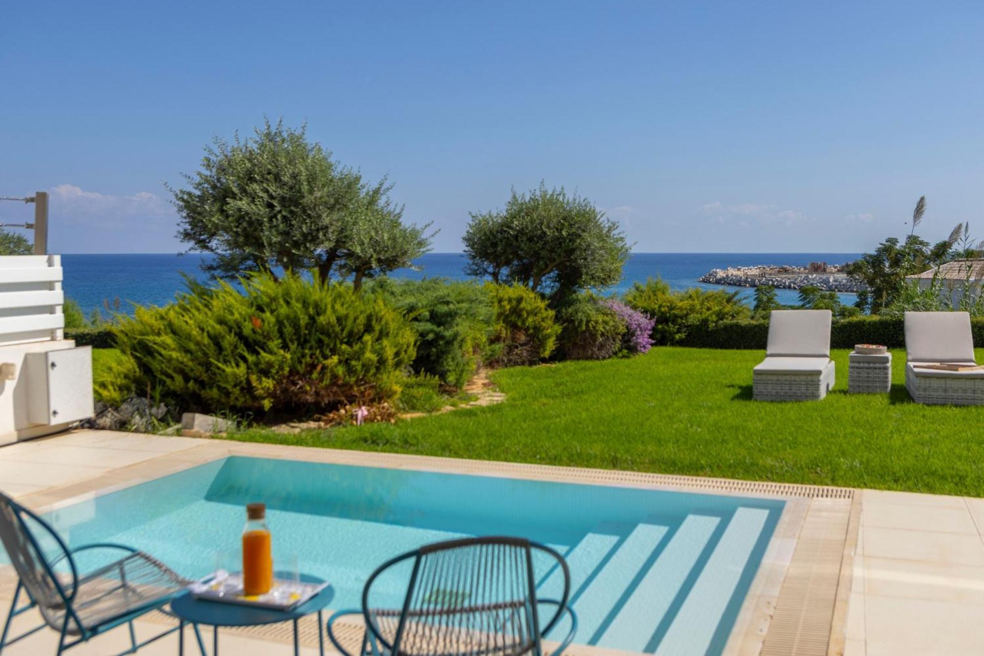 Villa Sirina Seafront Paradise