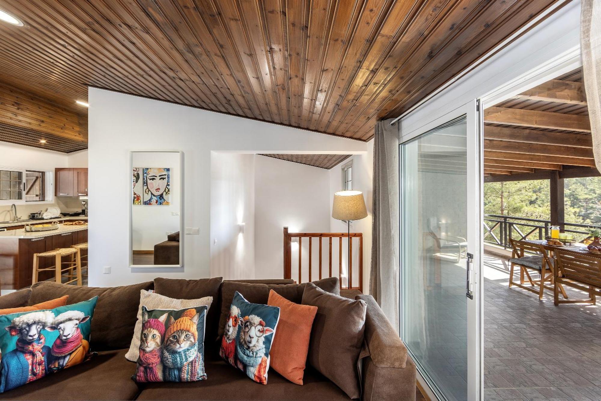 Forest View Villa *