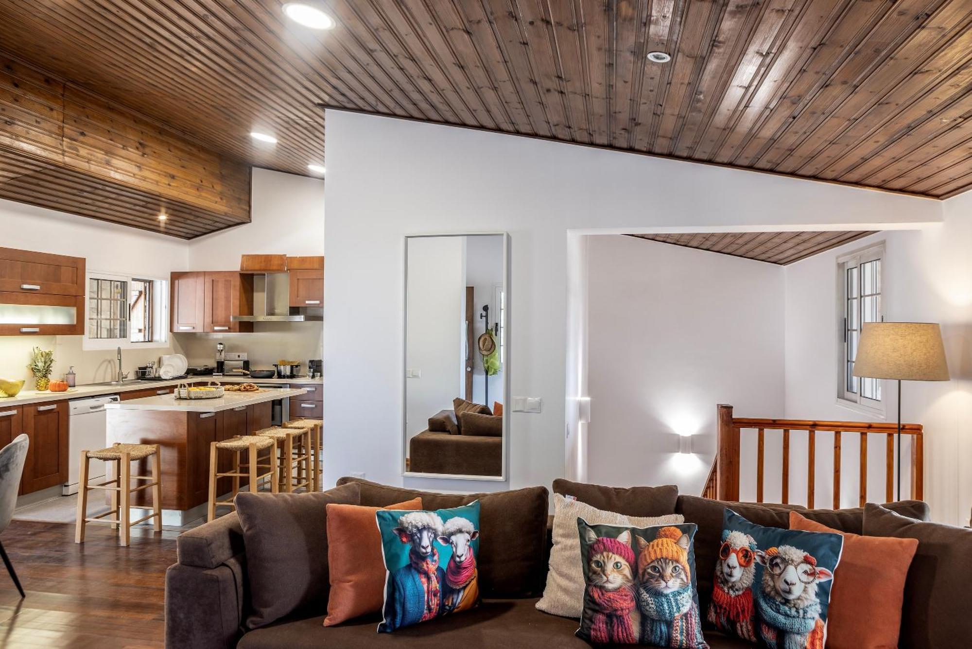 Forest View Villa *