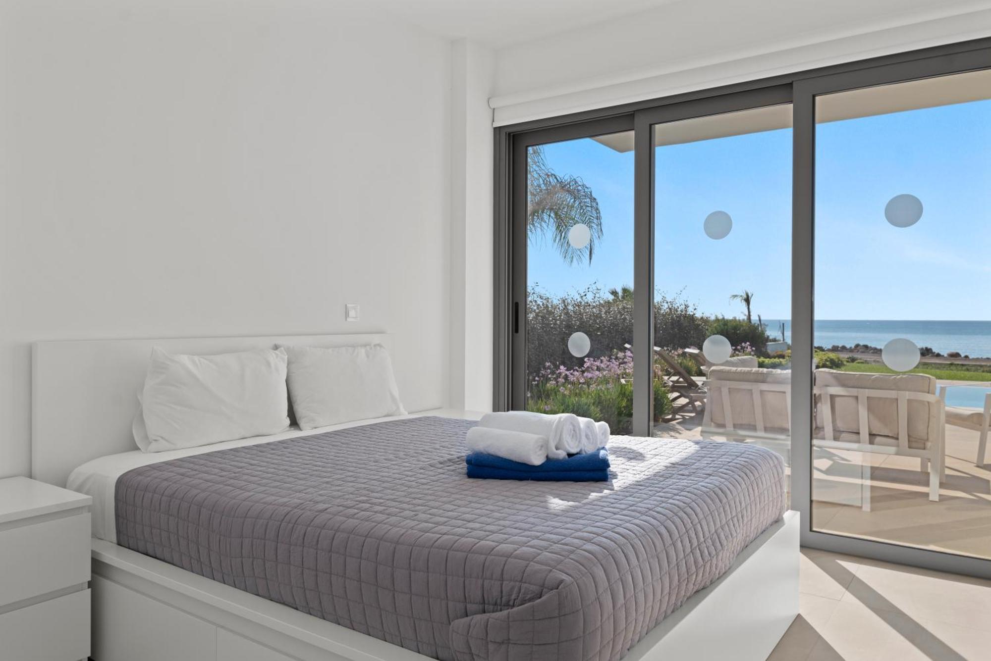 Villa Serenity Waves 3 Softades