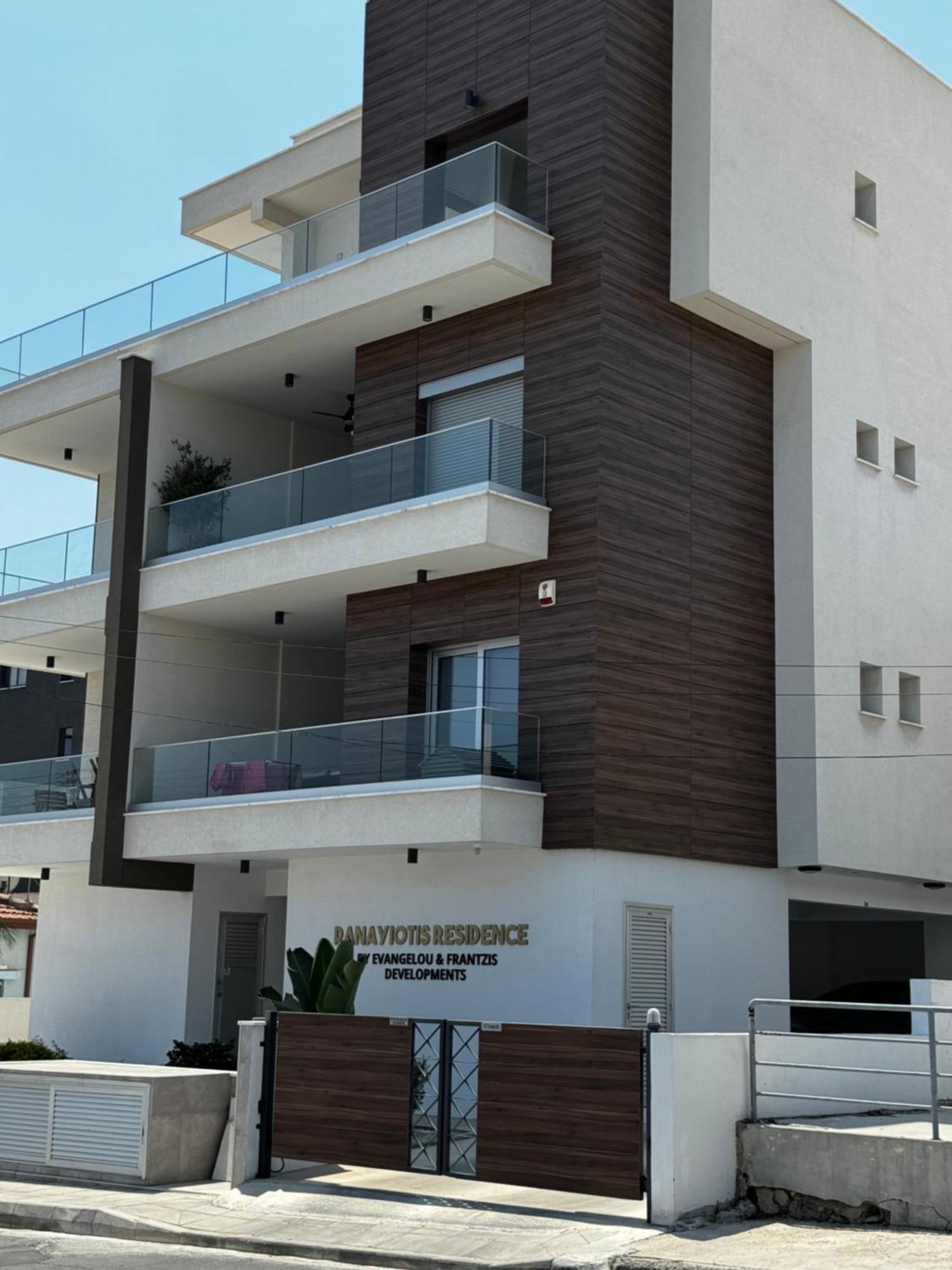 Apartment 3 Bedroom Penthouse Jacuzzi Seaview *