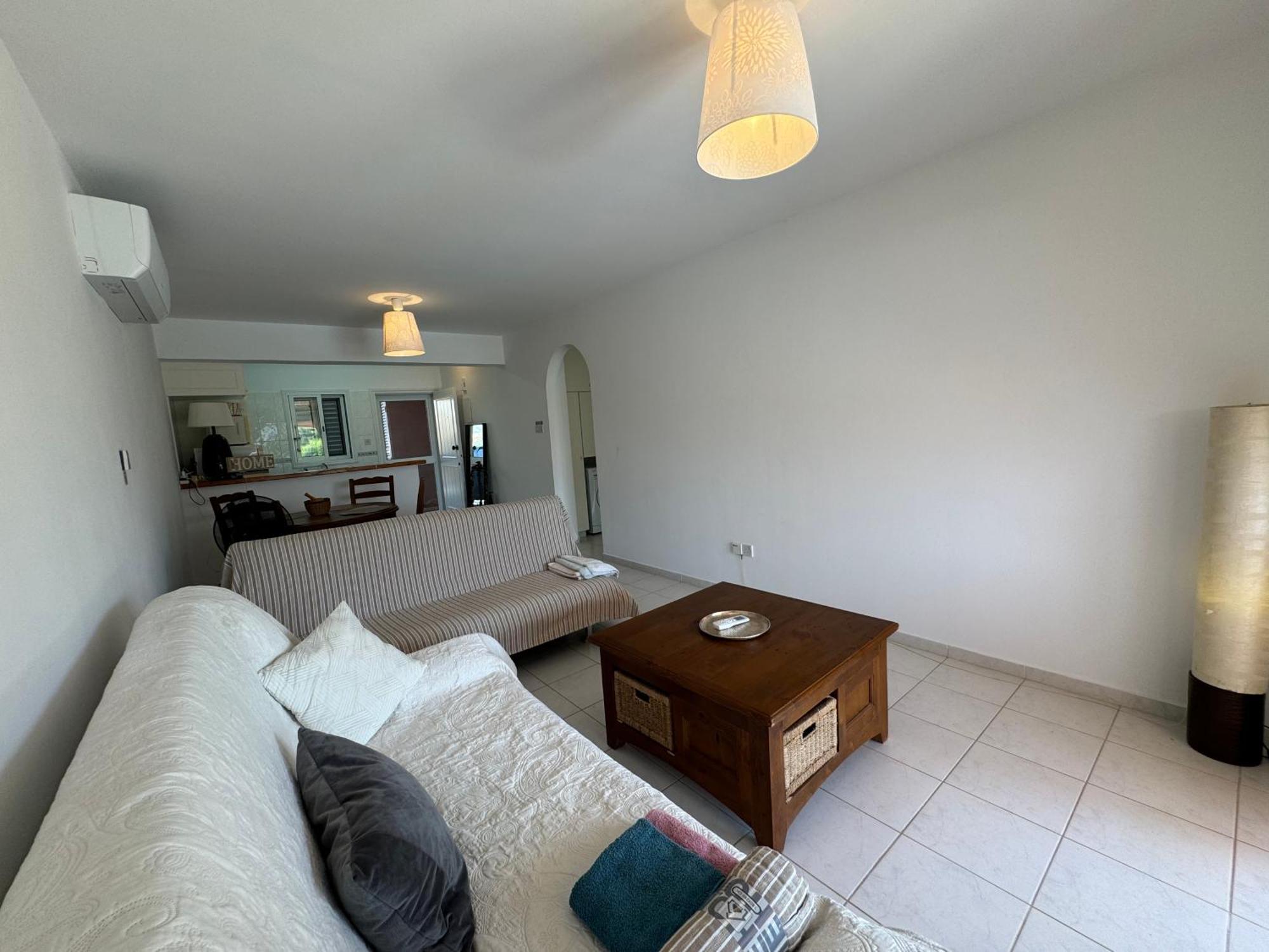 Beautiful 1-bd Ap Near The Historic Places Apartment Paphos