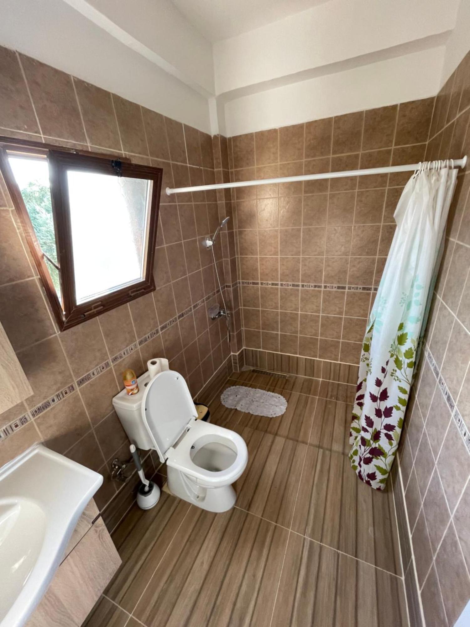 Holiday park Queit Amazing Penthouse With Rooftop 360 ,pool , Beachfront And Bbq Agios Amvrosios (Kyrenia)