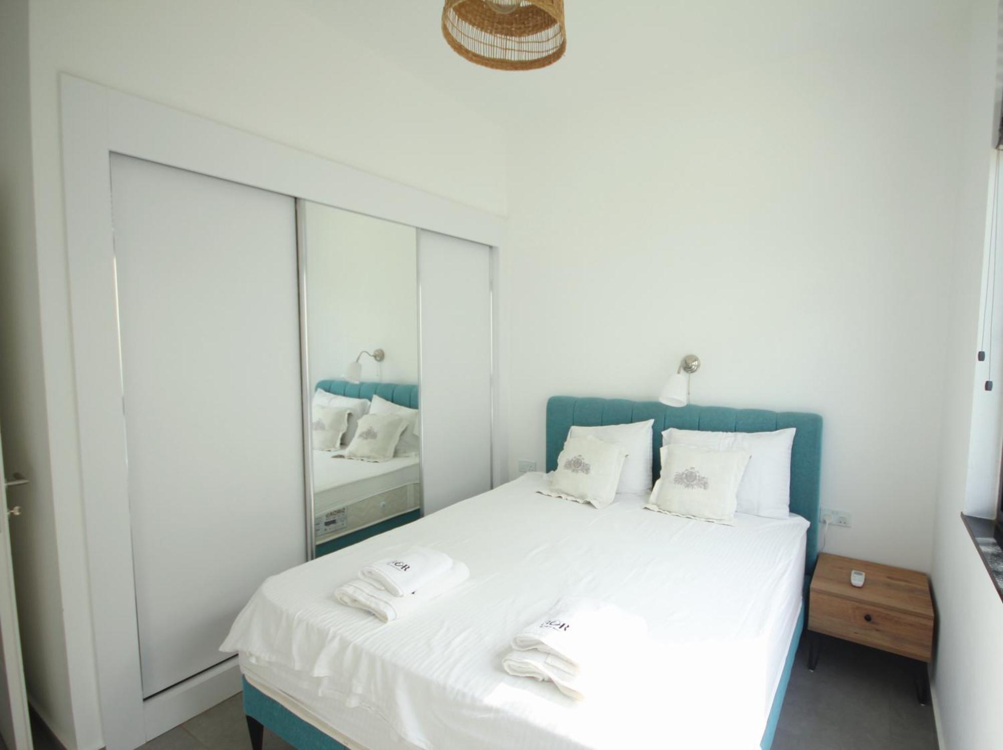 Homely 2-bedroom With Garden And Sea View Apartment