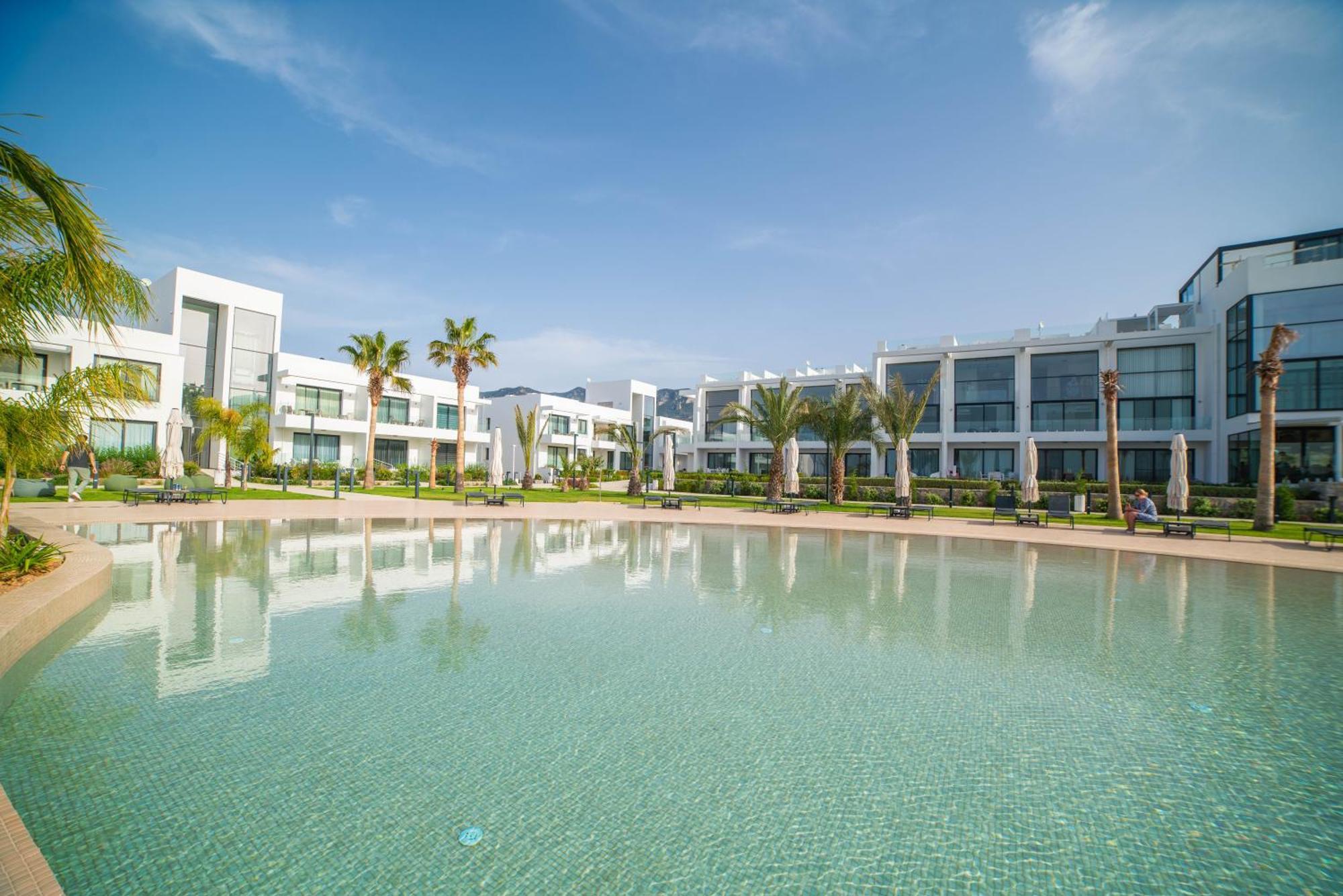 Apartment Homely 2-bedroom With Garden And Sea View *