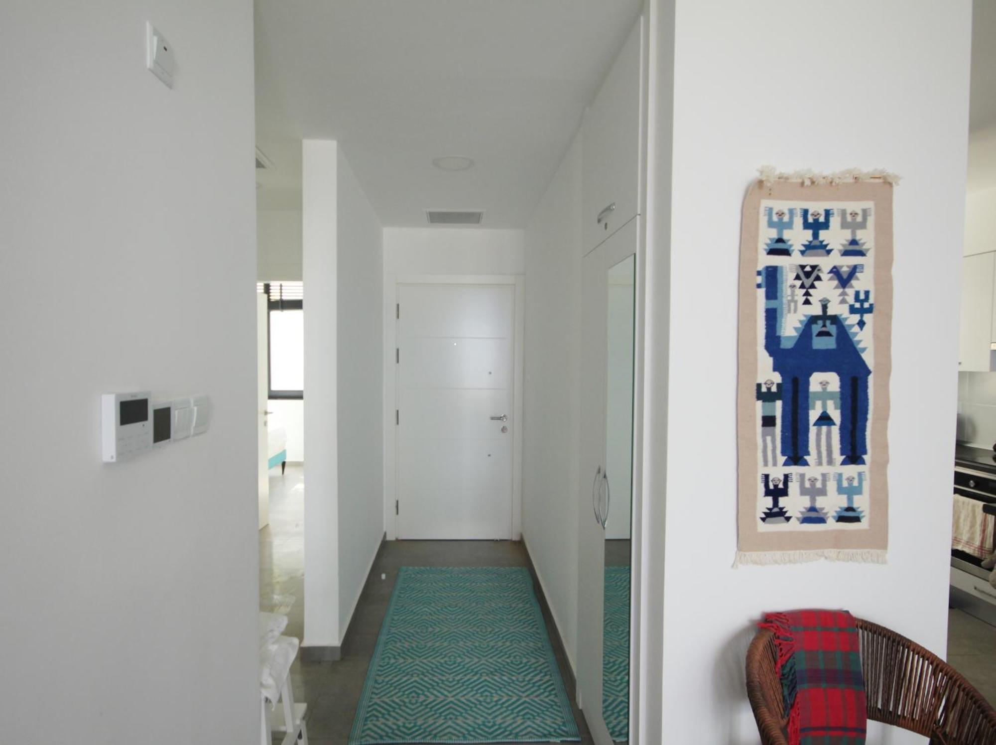 Homely 2-bedroom With Garden And Sea View Apartment