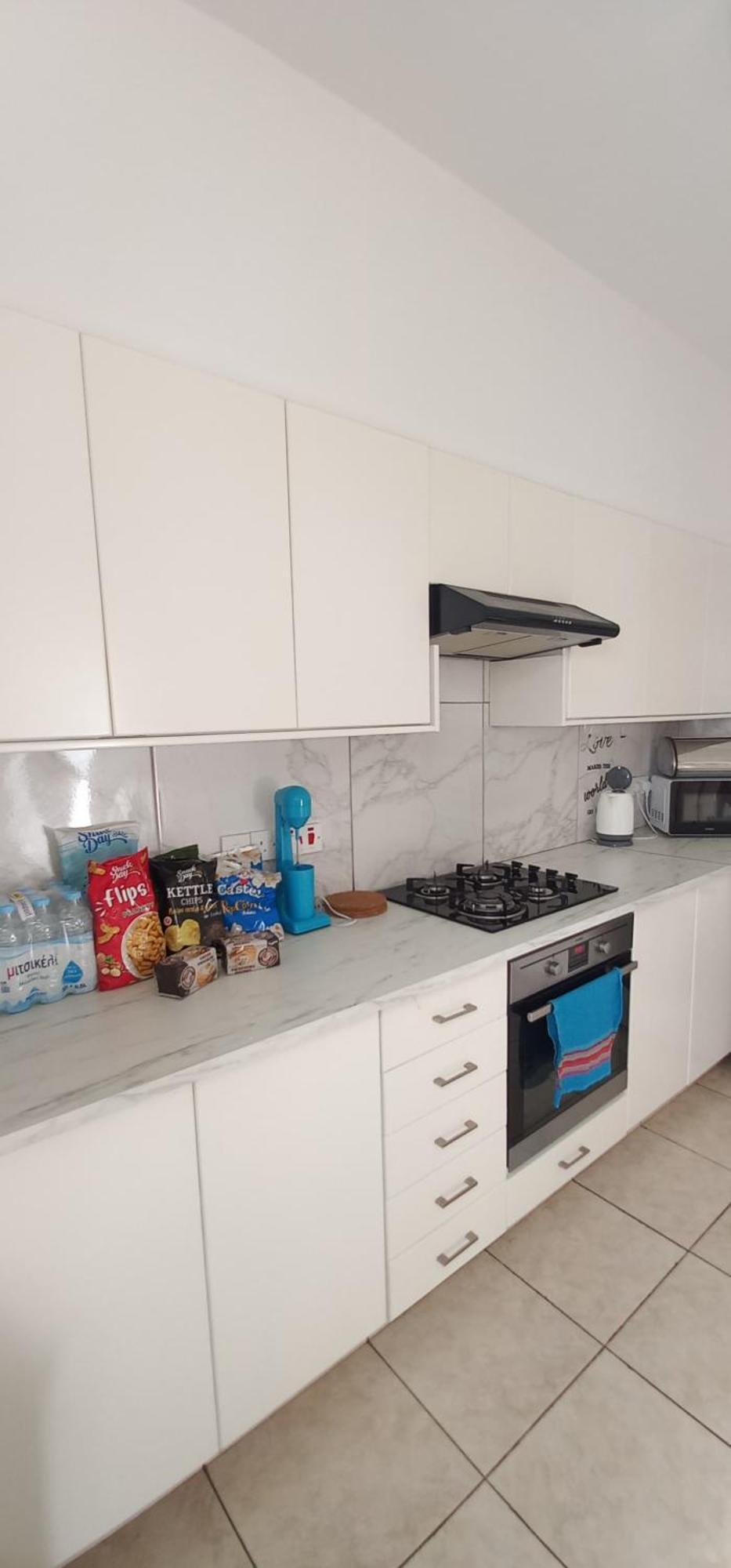 Golden Coast - Trendy 4 Bedroom *