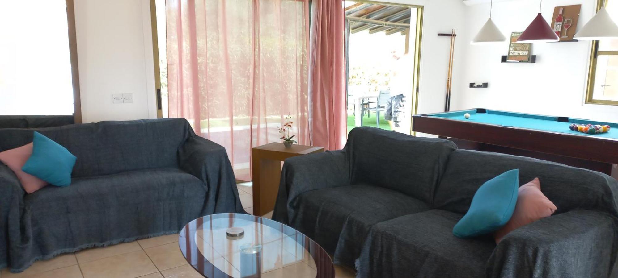 Golden Coast - Trendy 4 Bedroom Paralimni
