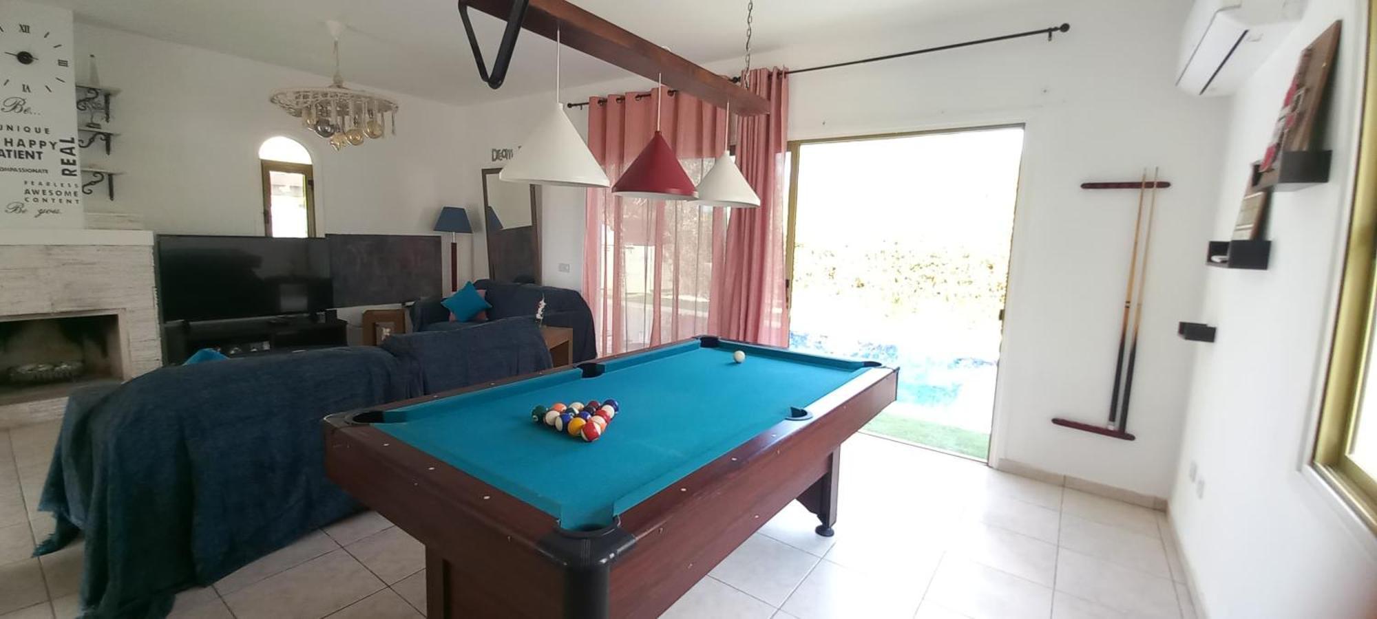 Golden Coast - Trendy 4 Bedroom Paralimni