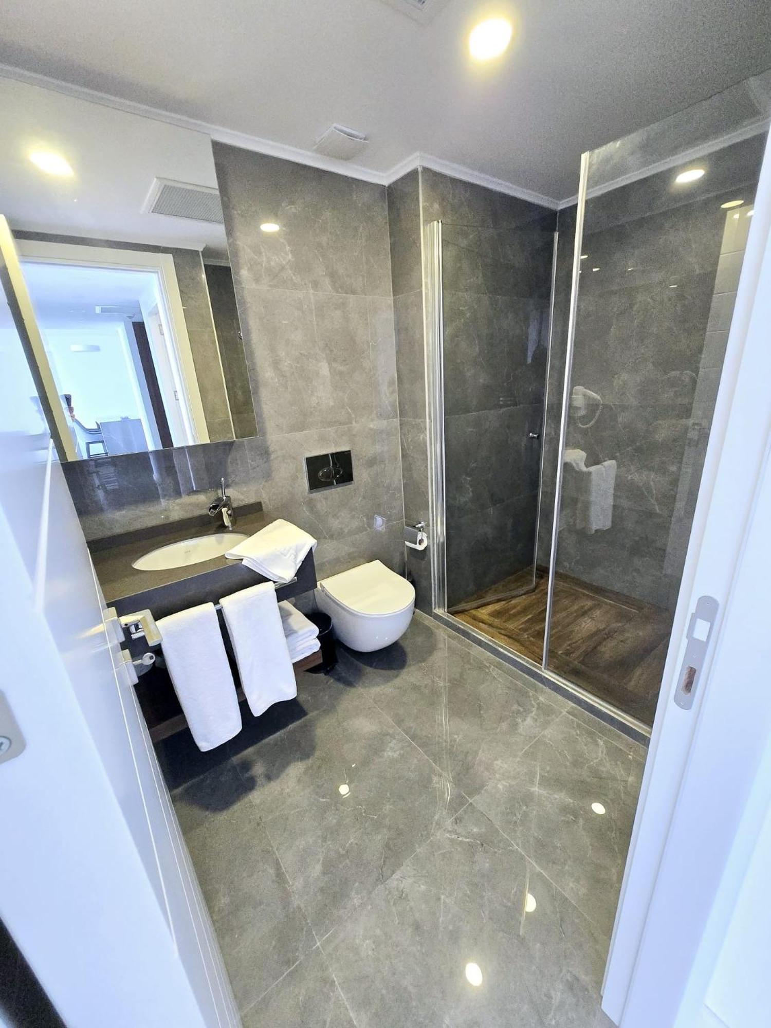 Exclusive 2 Bedroom In Grand Sapphire Iskele * Iskele District (Northern Cyprus)