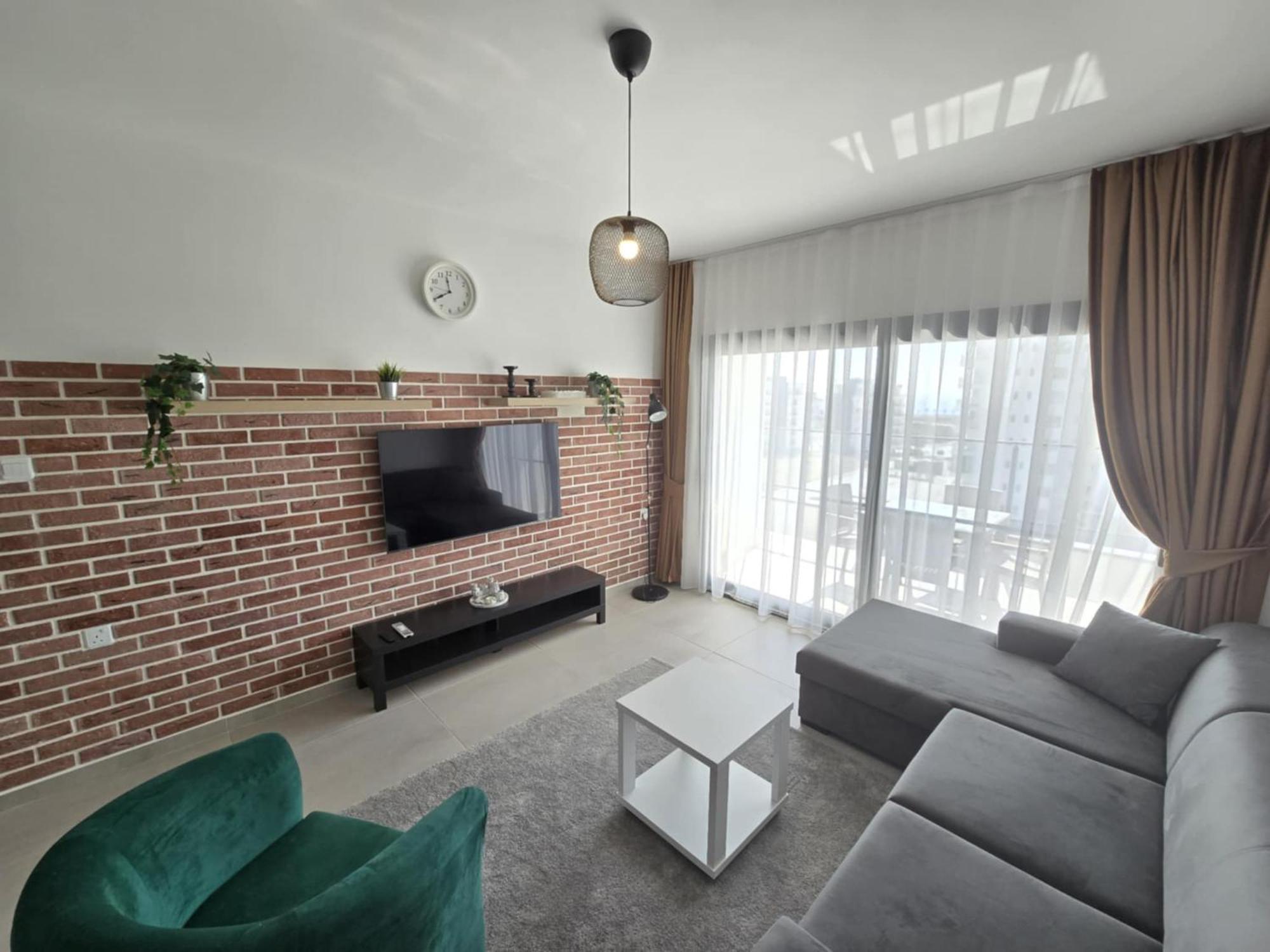 Apartment Didius Two-bedroom With Sea View At Caesar