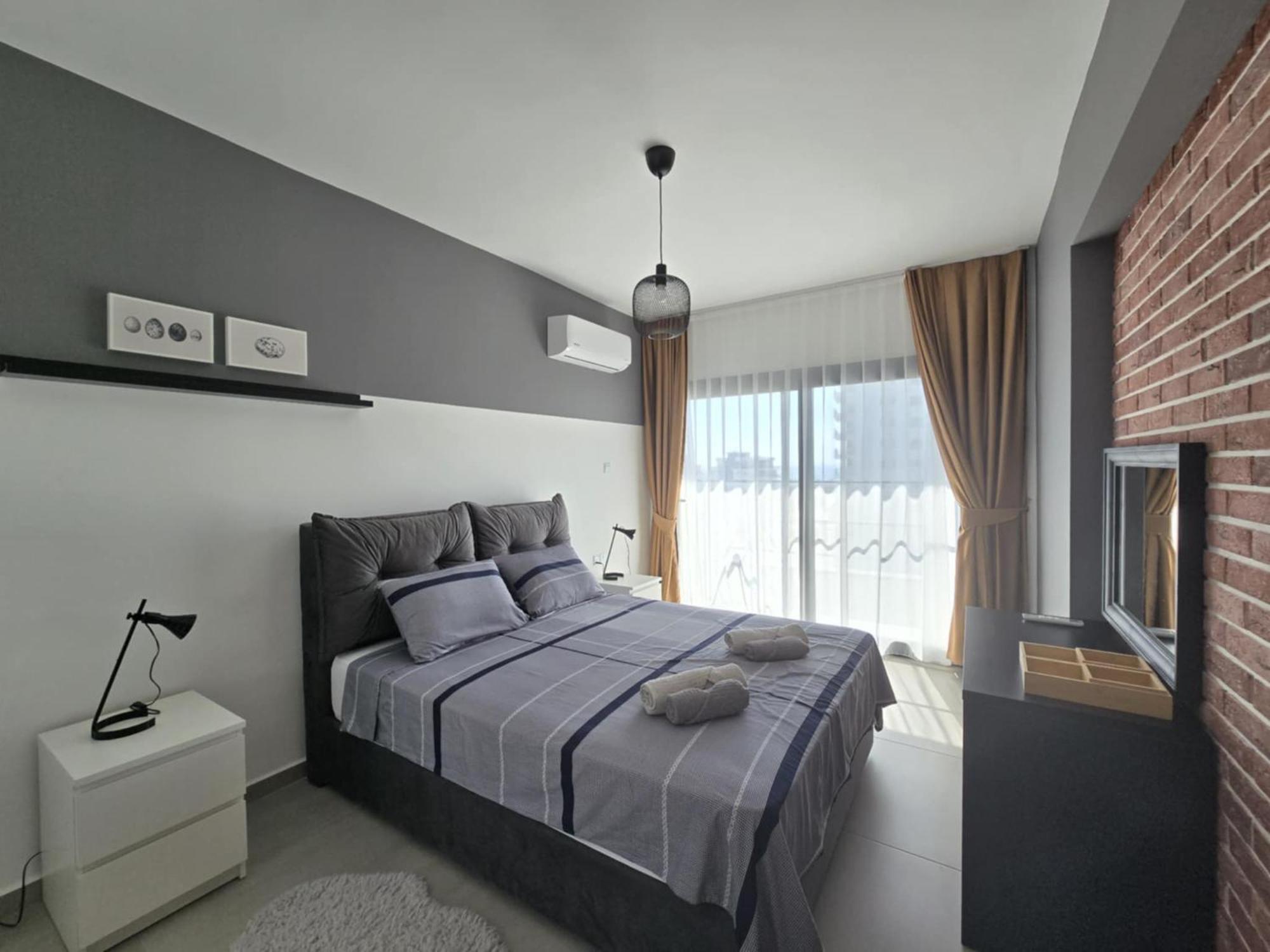 Didius Two-bedroom With Sea View At Caesar *
