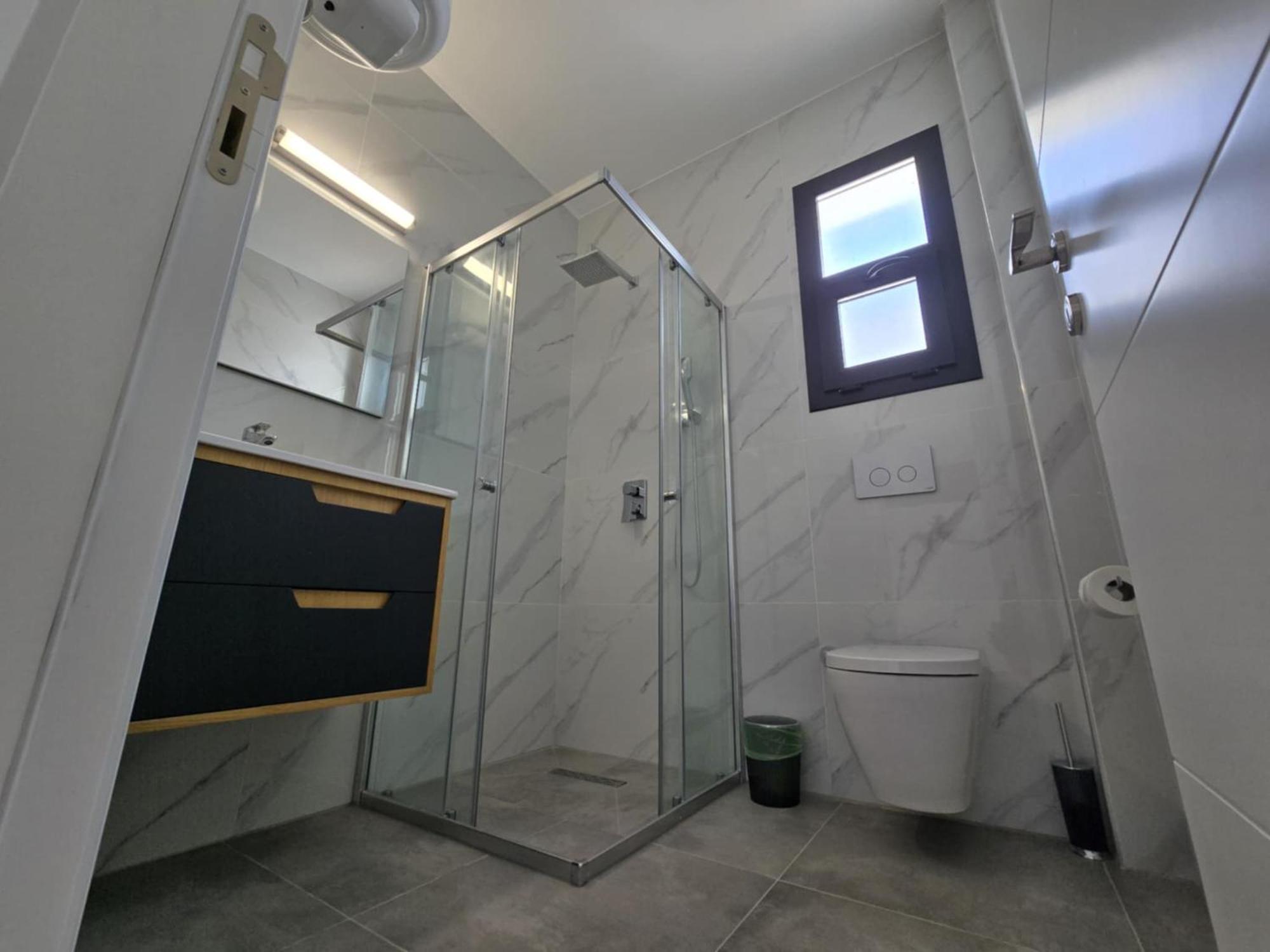 Didius Two-bedroom With Sea View At Caesar Apartment