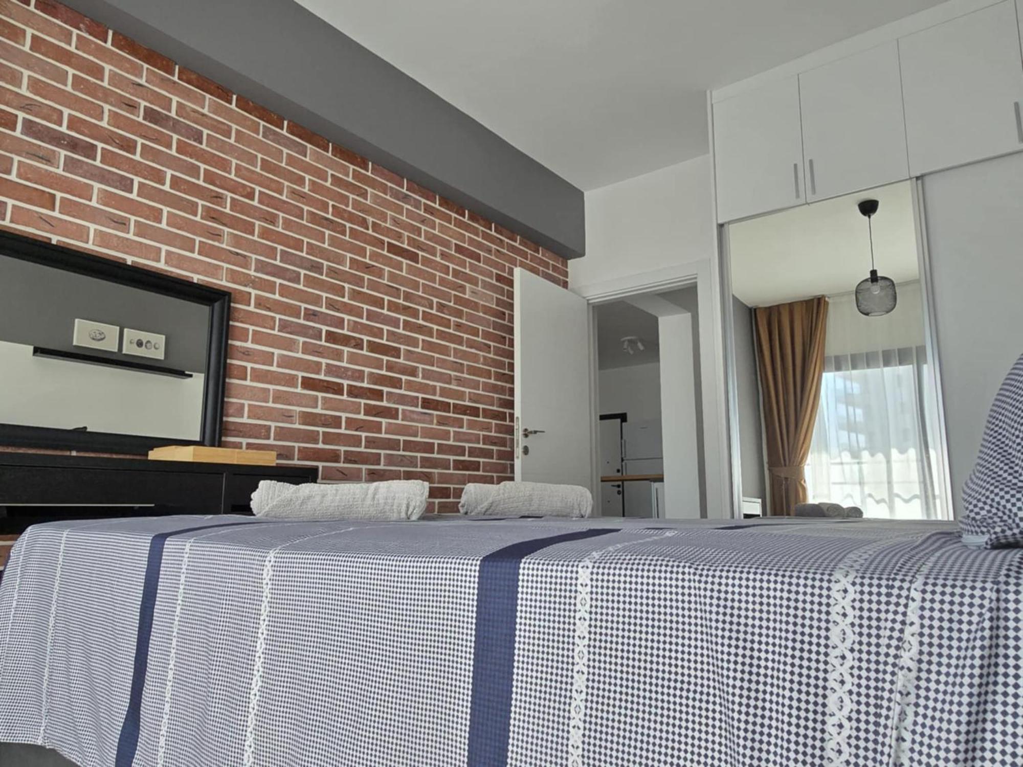 Didius Two-bedroom With Sea View At Caesar Apartment *