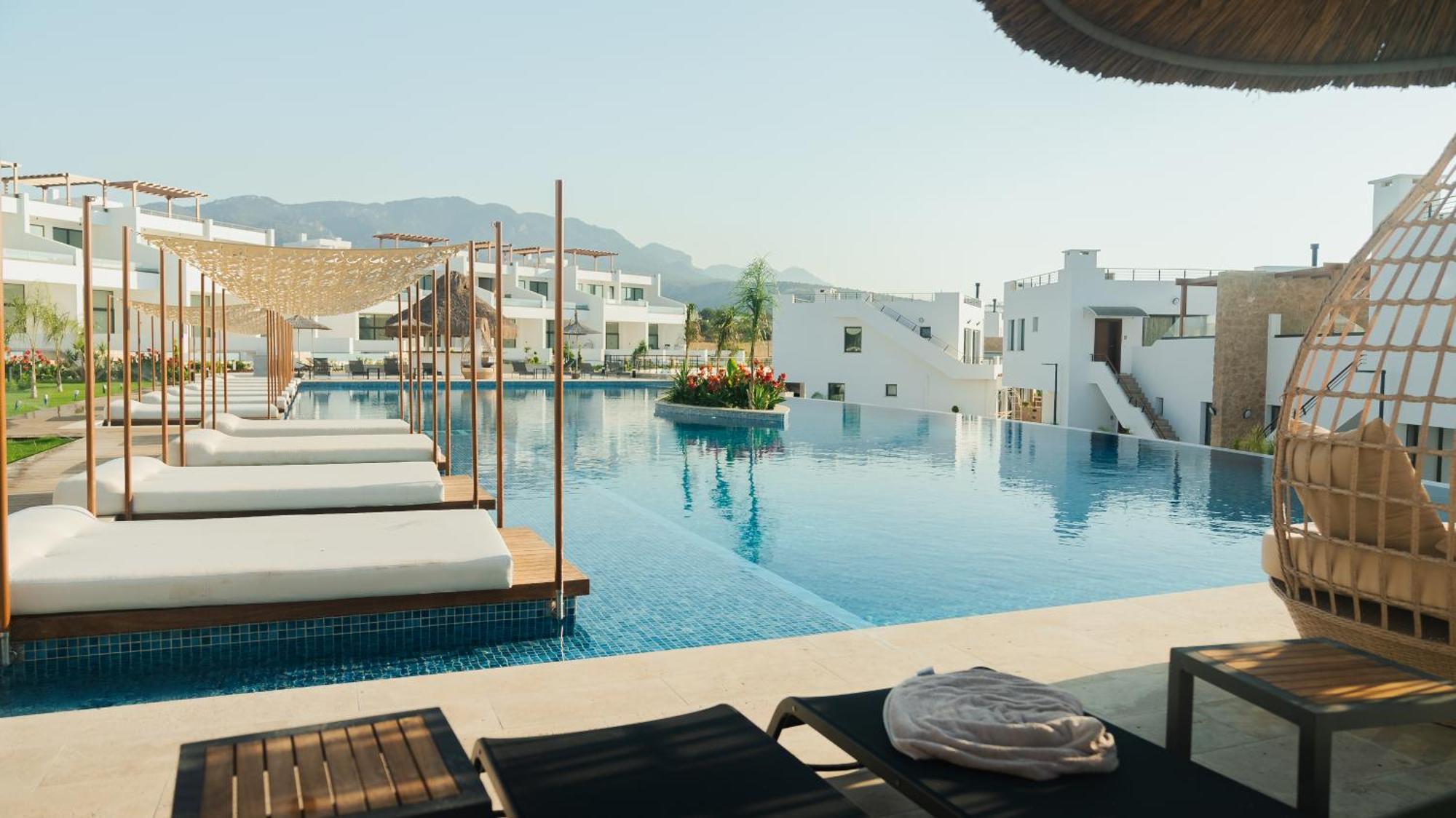 Mykonos Homes - Stilvolles Mit Eigenem Jaccuzzi * Kalogrea