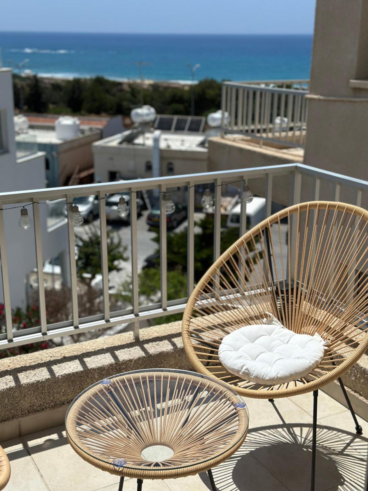 Sea View Near The Appartement Paphos