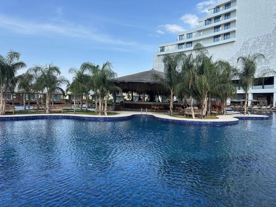 Grand Sapphire Luxury By Myguest Cyprus Apartment