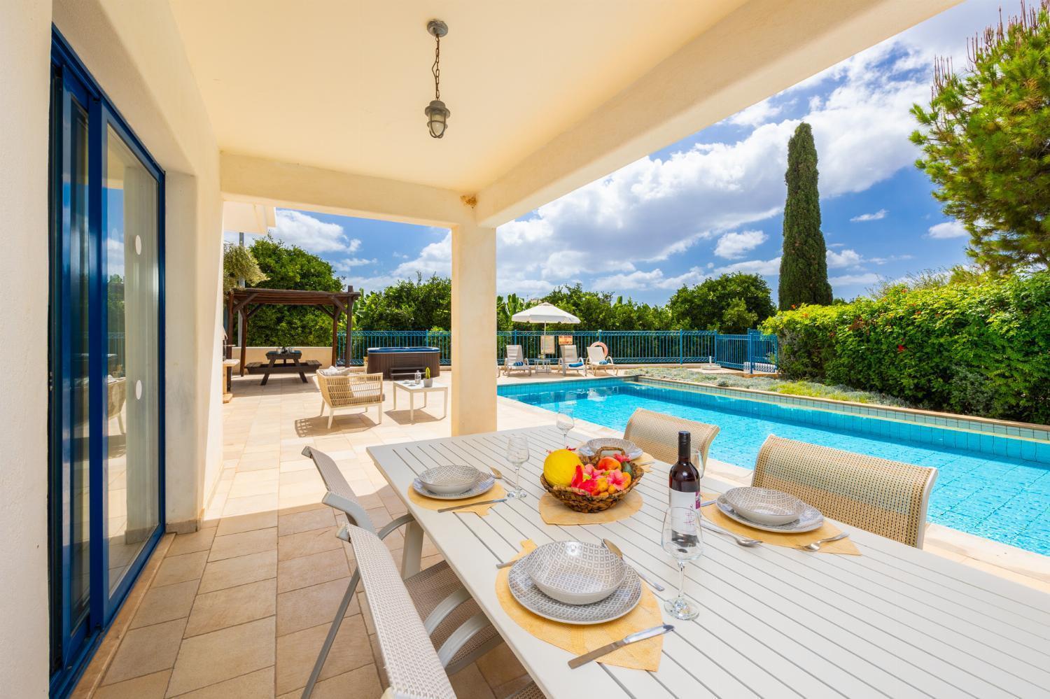 Estia Villa Peyia