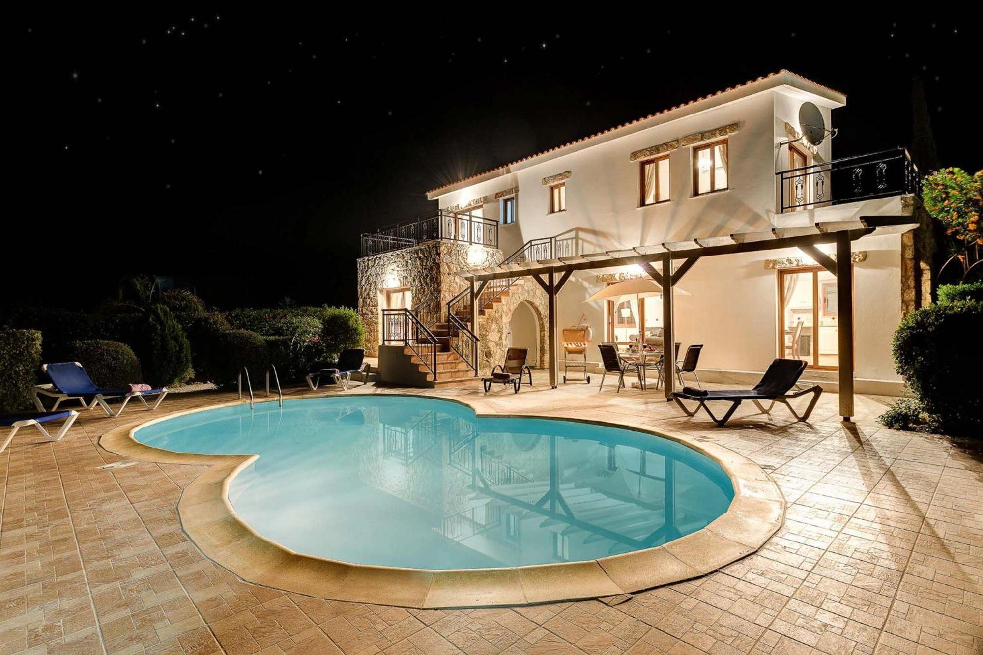 Argaka Beach Villa * Argaka