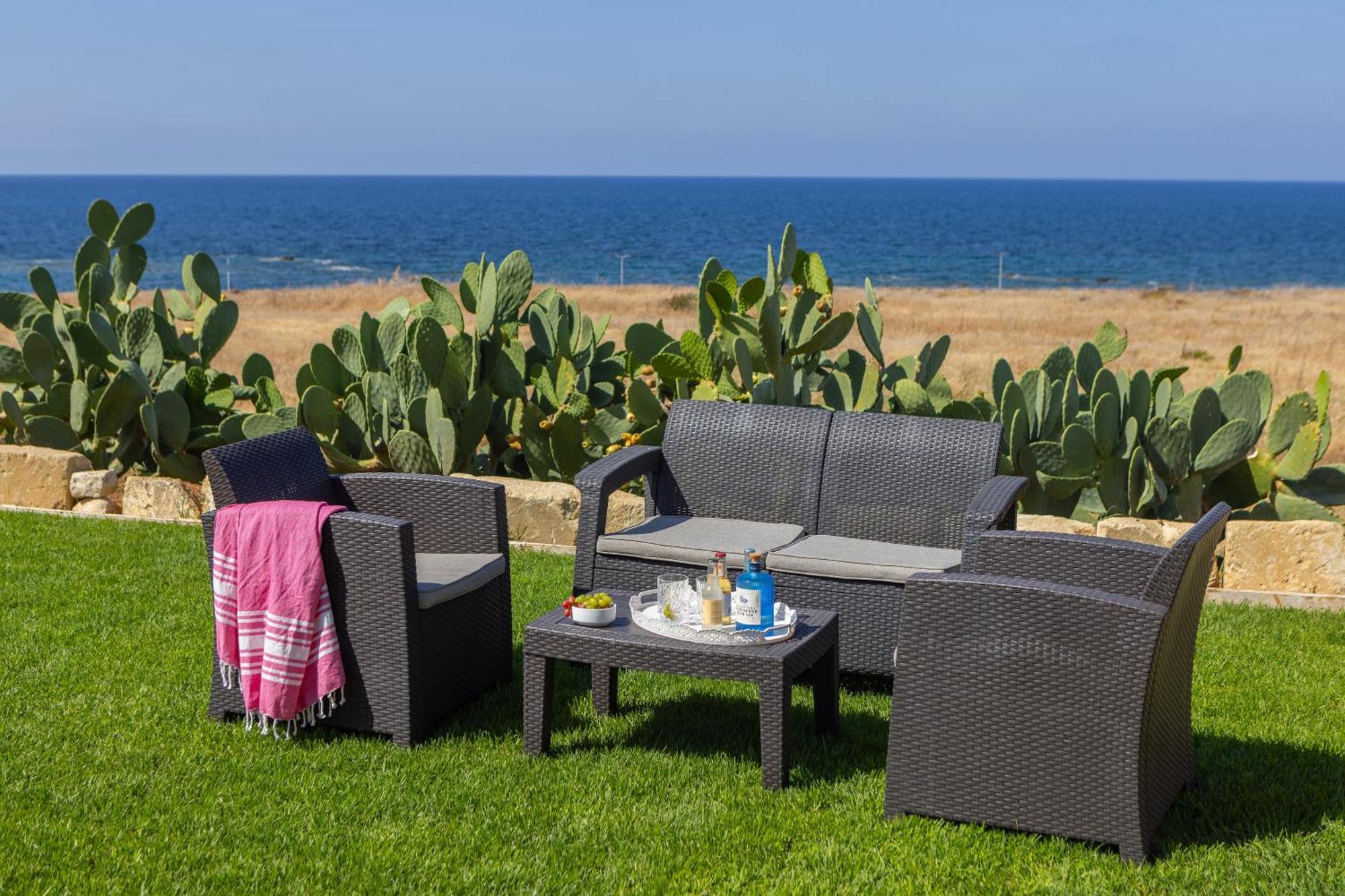 Diana Seaside Villa *