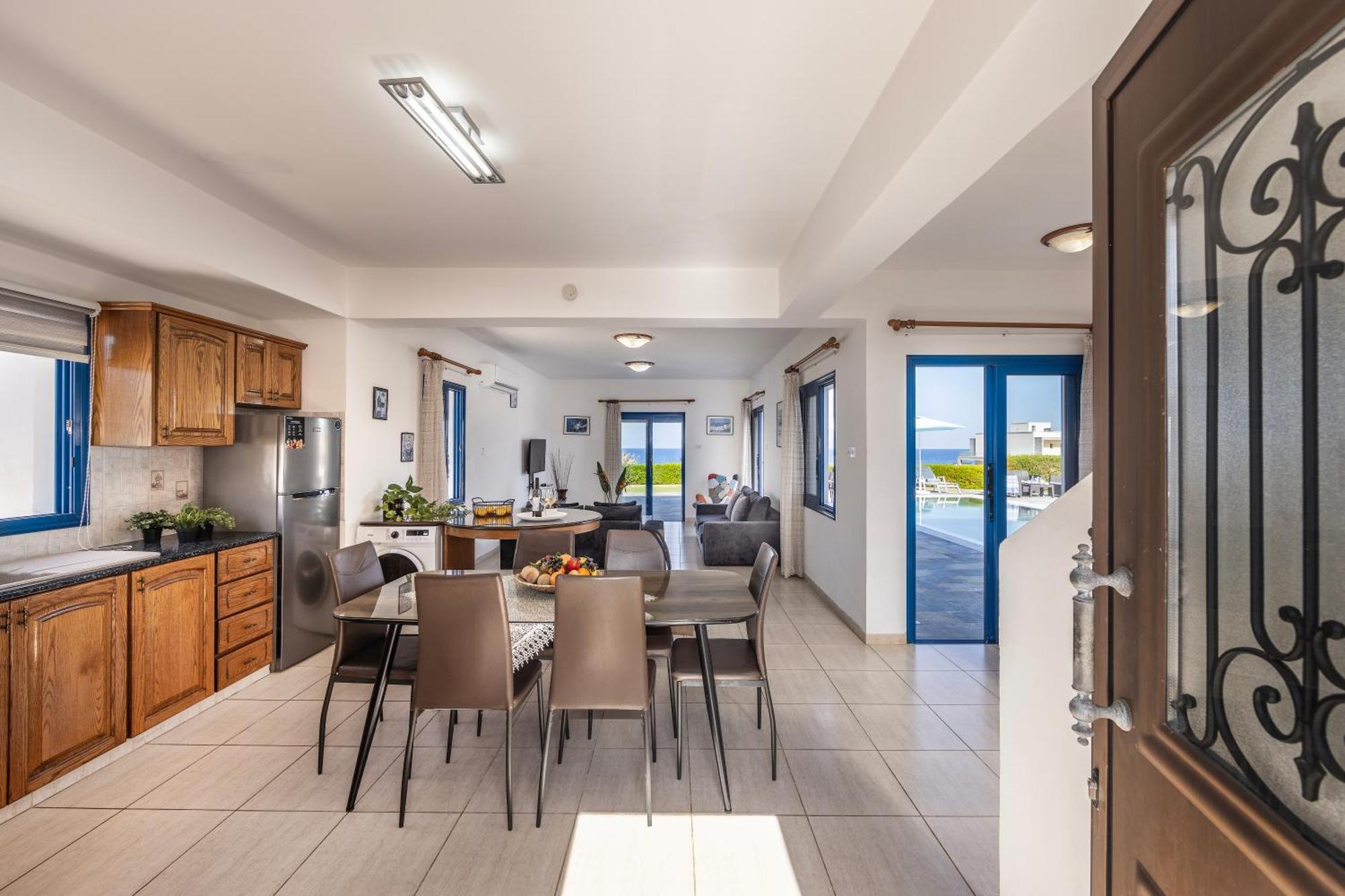 Villa Diana Seaside Pomos