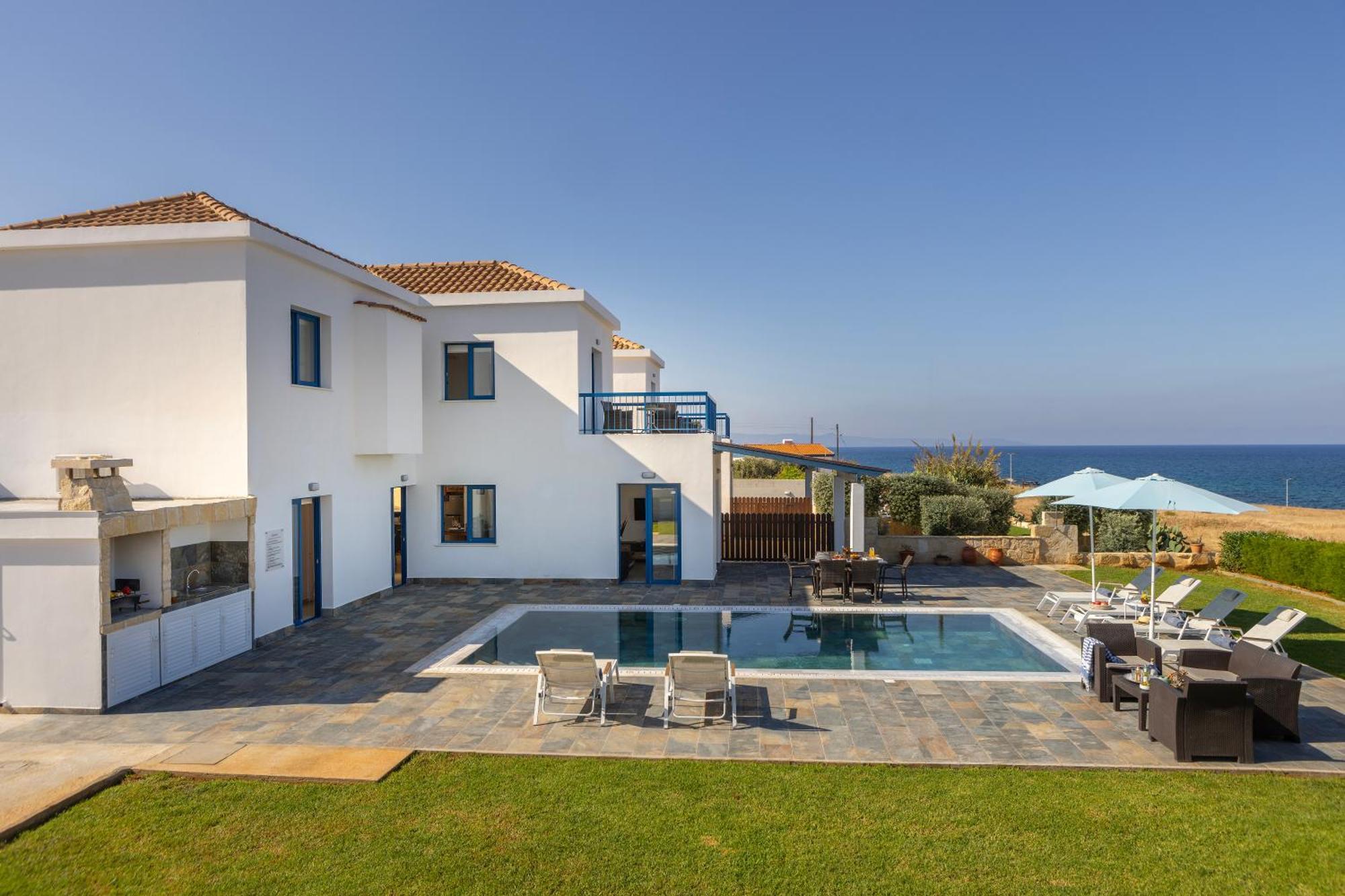 Diana Seaside Pomos