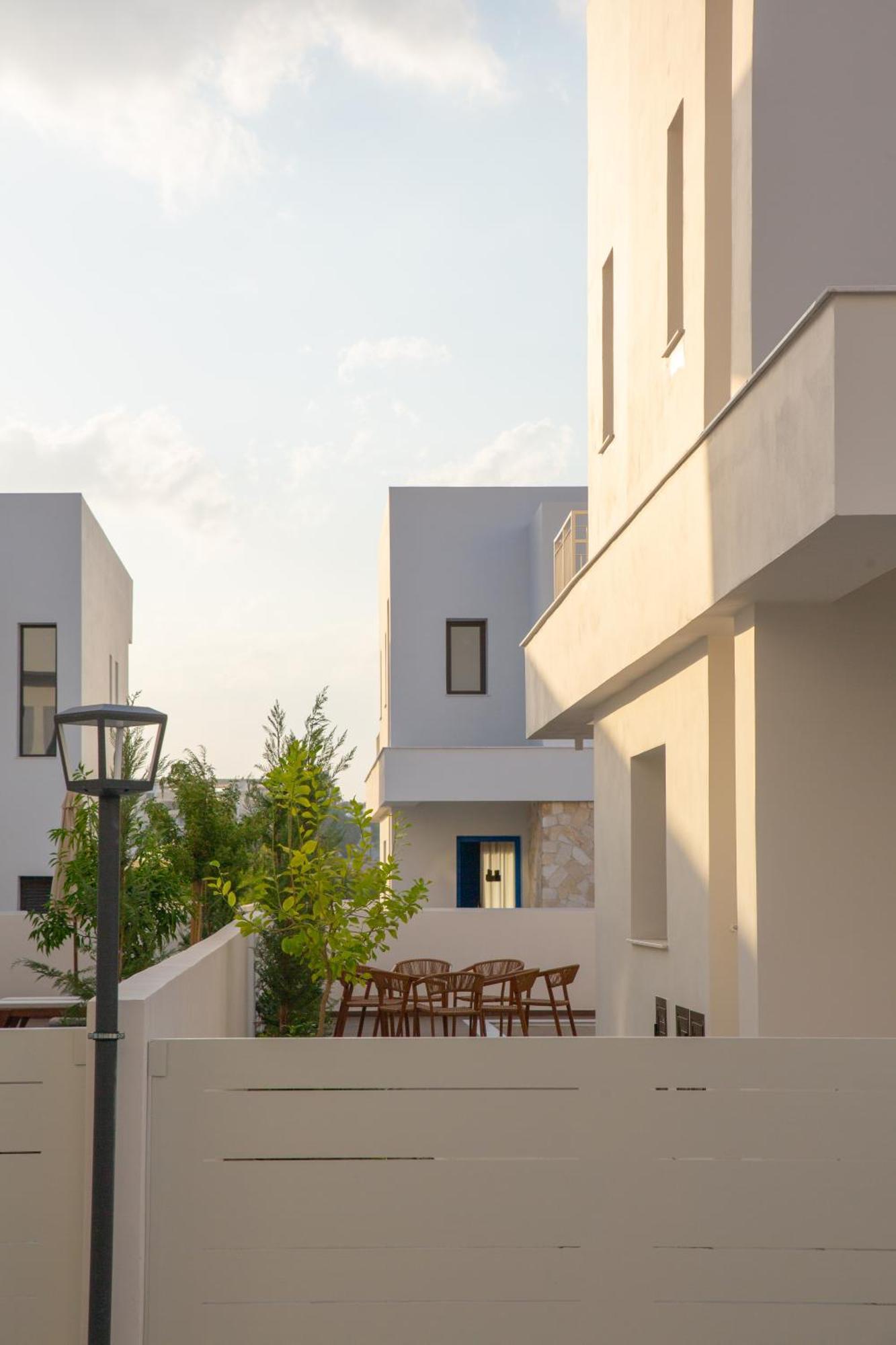 Liv & Co & Aparthotel