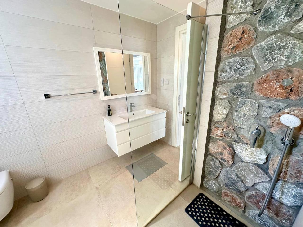 Deja Blue 2 With Private Pool * Kalogrea