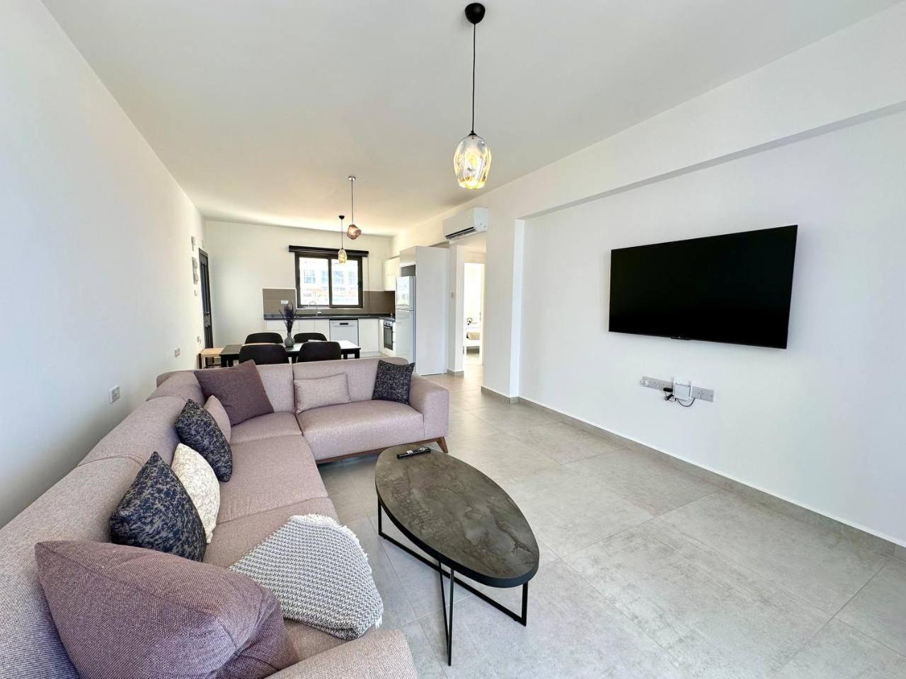 Dejablue, Block A2, Unit 4 Apartment