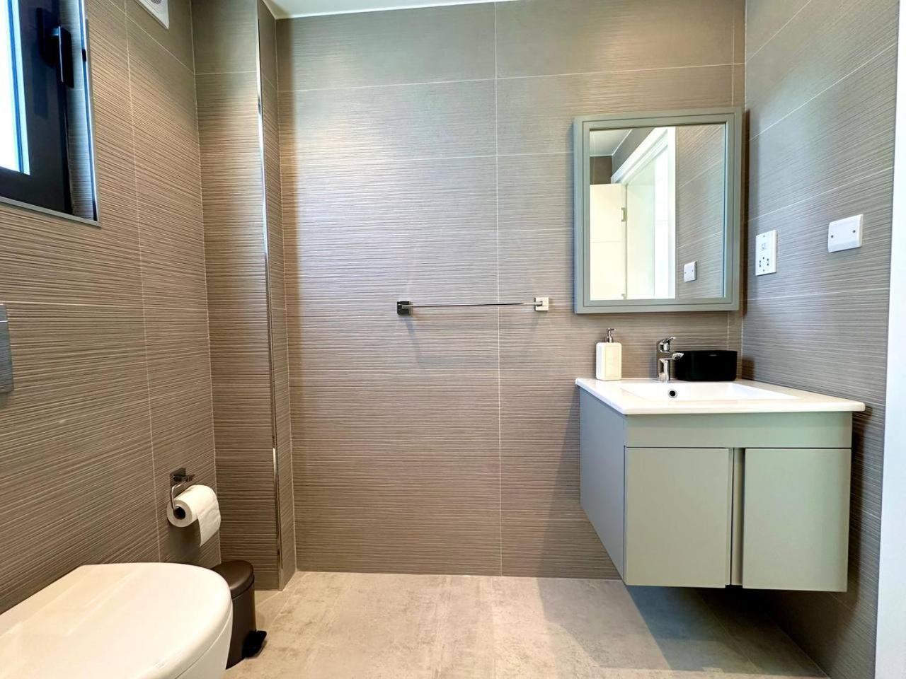 Dejablue, Block A2, Unit 4 Apartment Kalogrea
