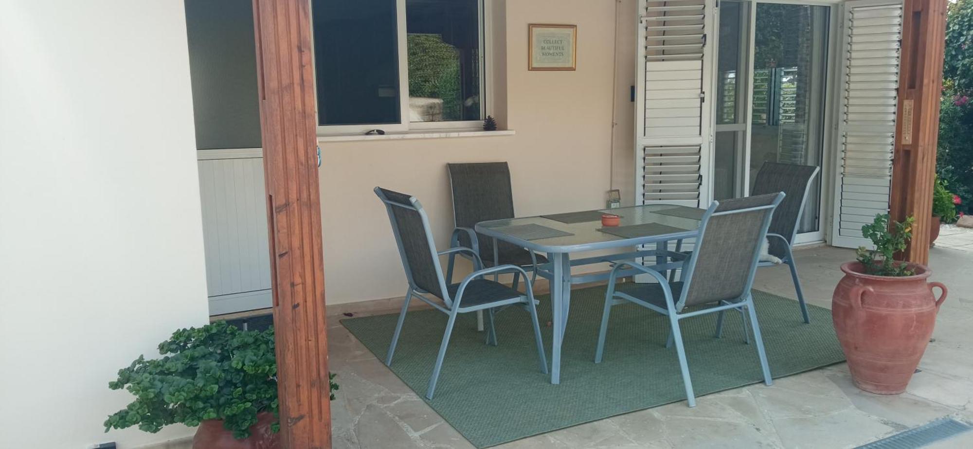 Villa Holiday: Seafront Retreat With Pool In Paphos Peyia