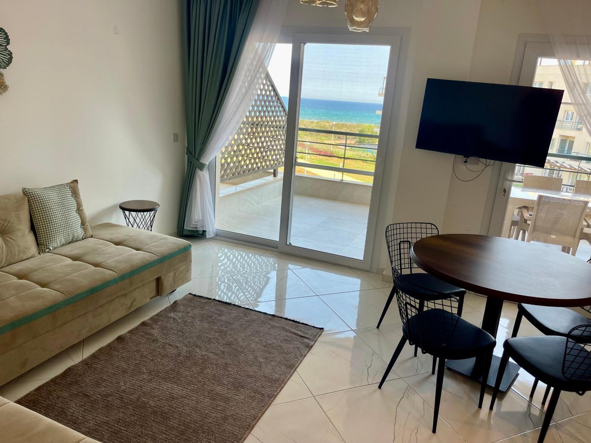 Lightness By The Sea Apartment
