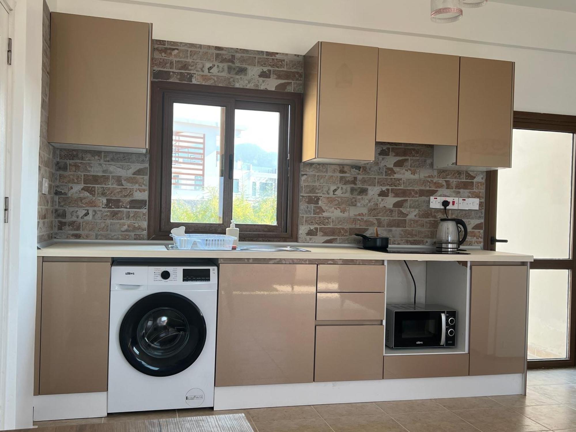 Queit Amazing Penthouse With Rooftop 360 ,pool , Beachfront And Bbq Agios Amvrosios (Kyrenia)
