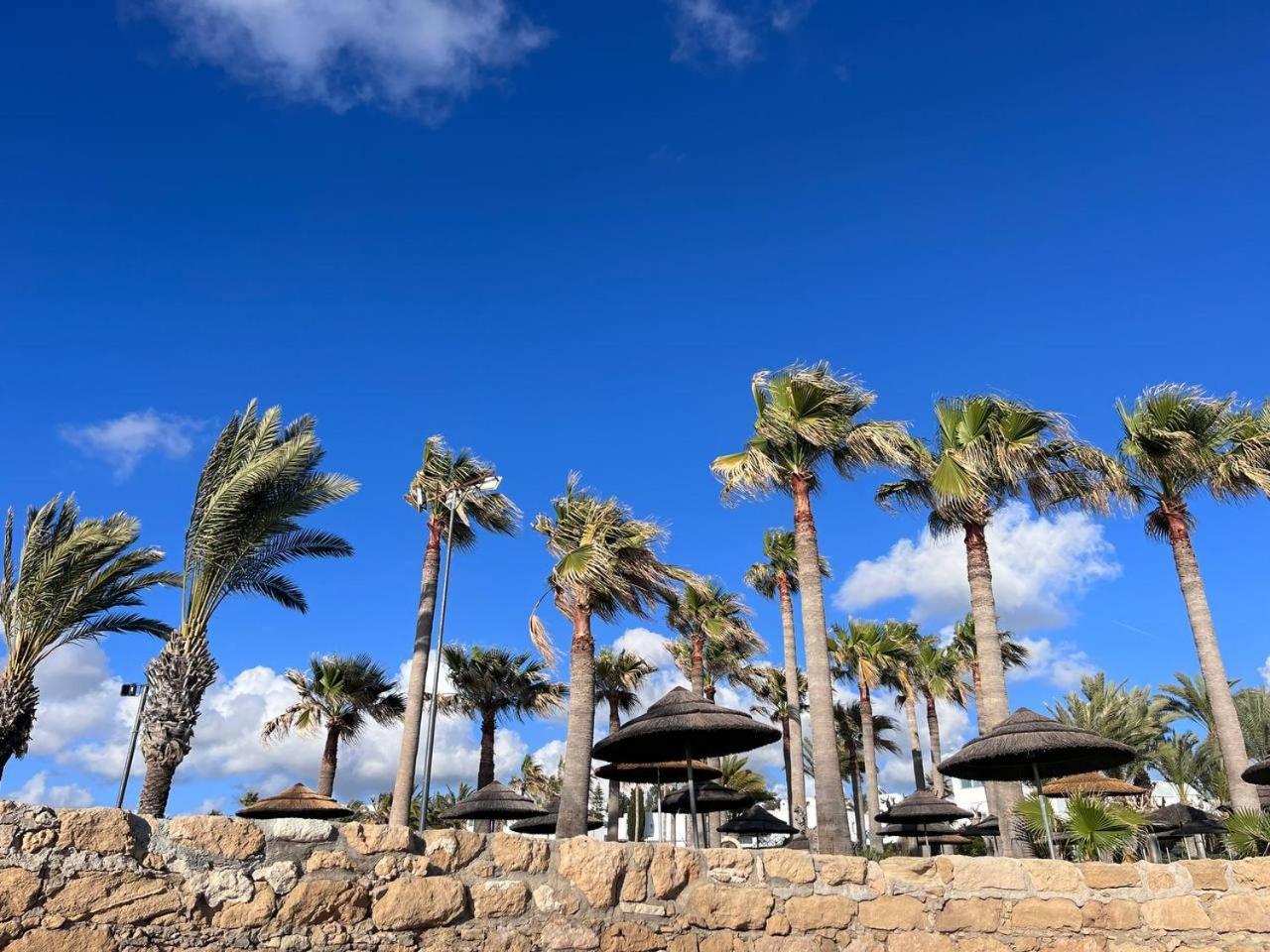 Sunset Deluxe And Apartment Paphos