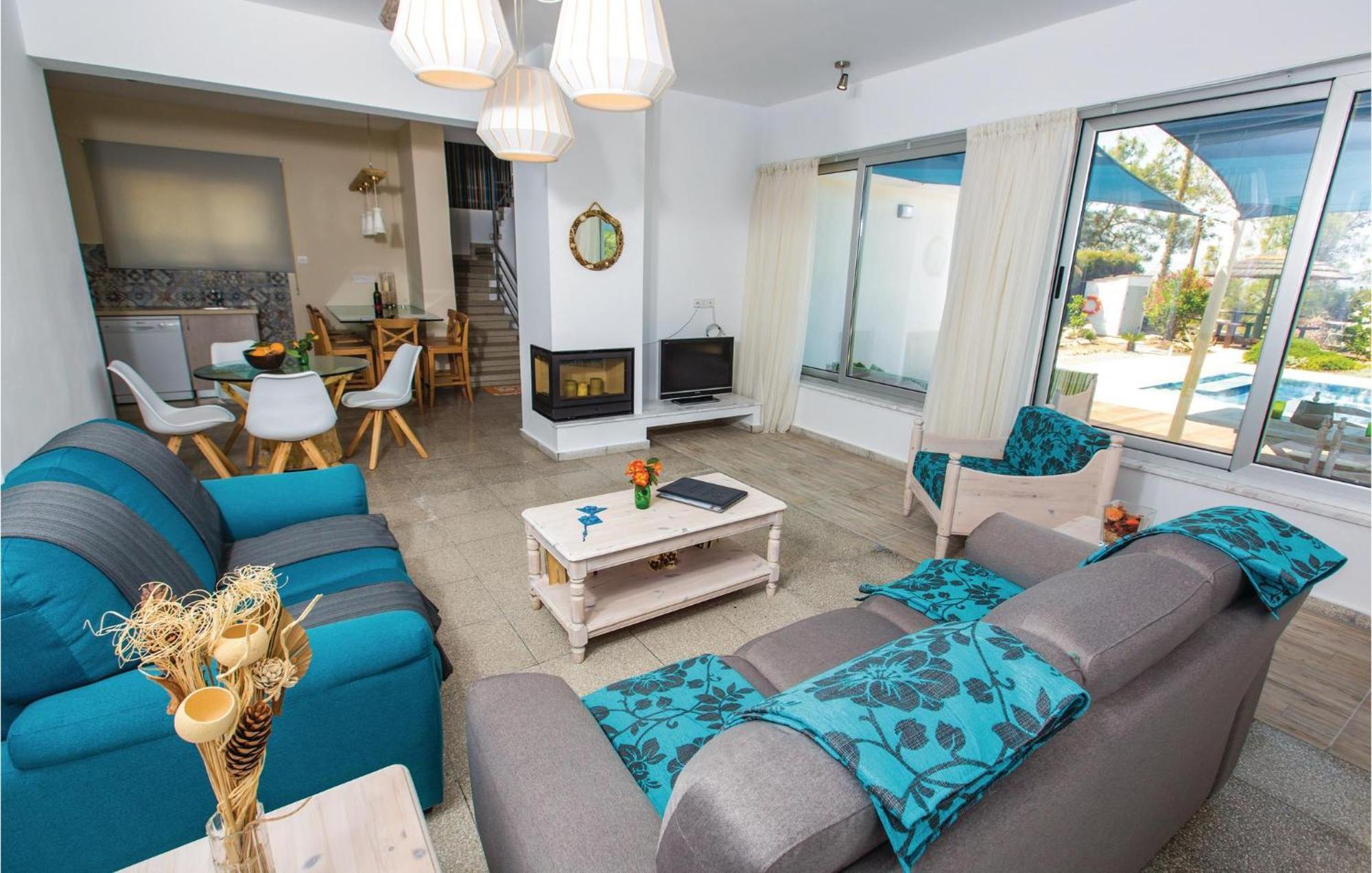 Holiday home Beautiful In With Kitchen