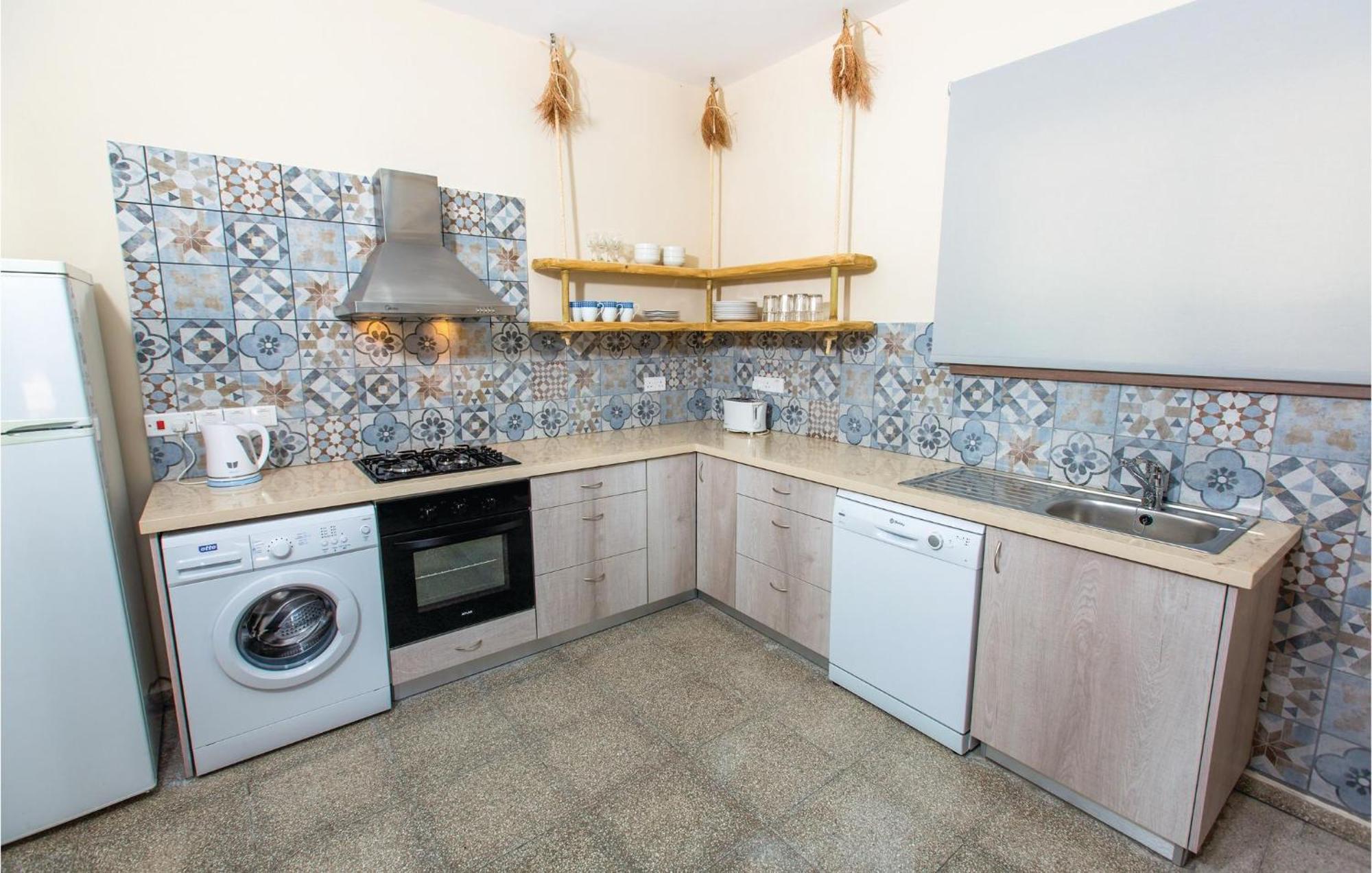 Holiday home Beautiful In With Kitchen