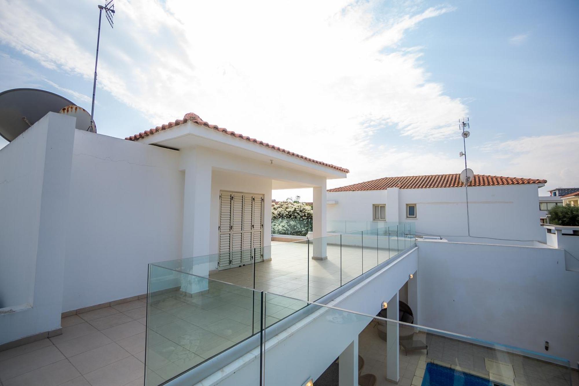Villa Beachfront Larnaka Dhekelia With Pool Pyla