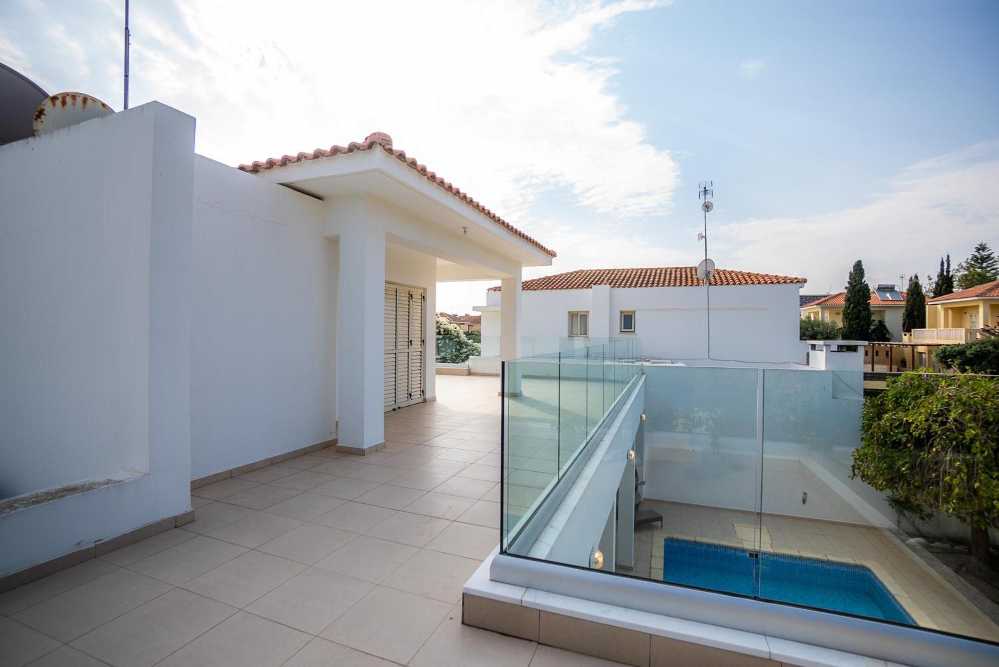 Villa Beachfront Larnaka Dhekelia With Pool