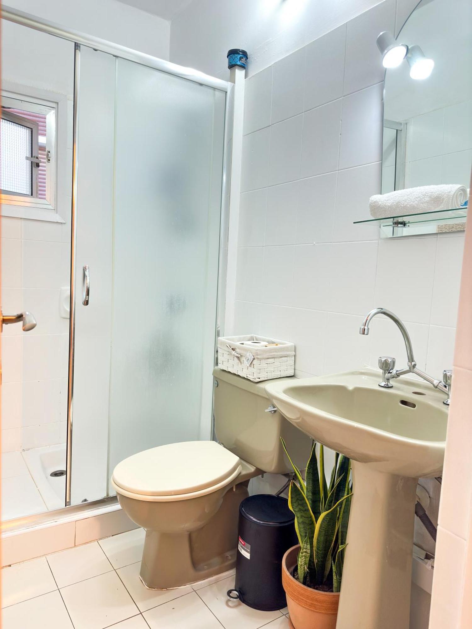 Sea And Breeze 1br Apartment Larnaca