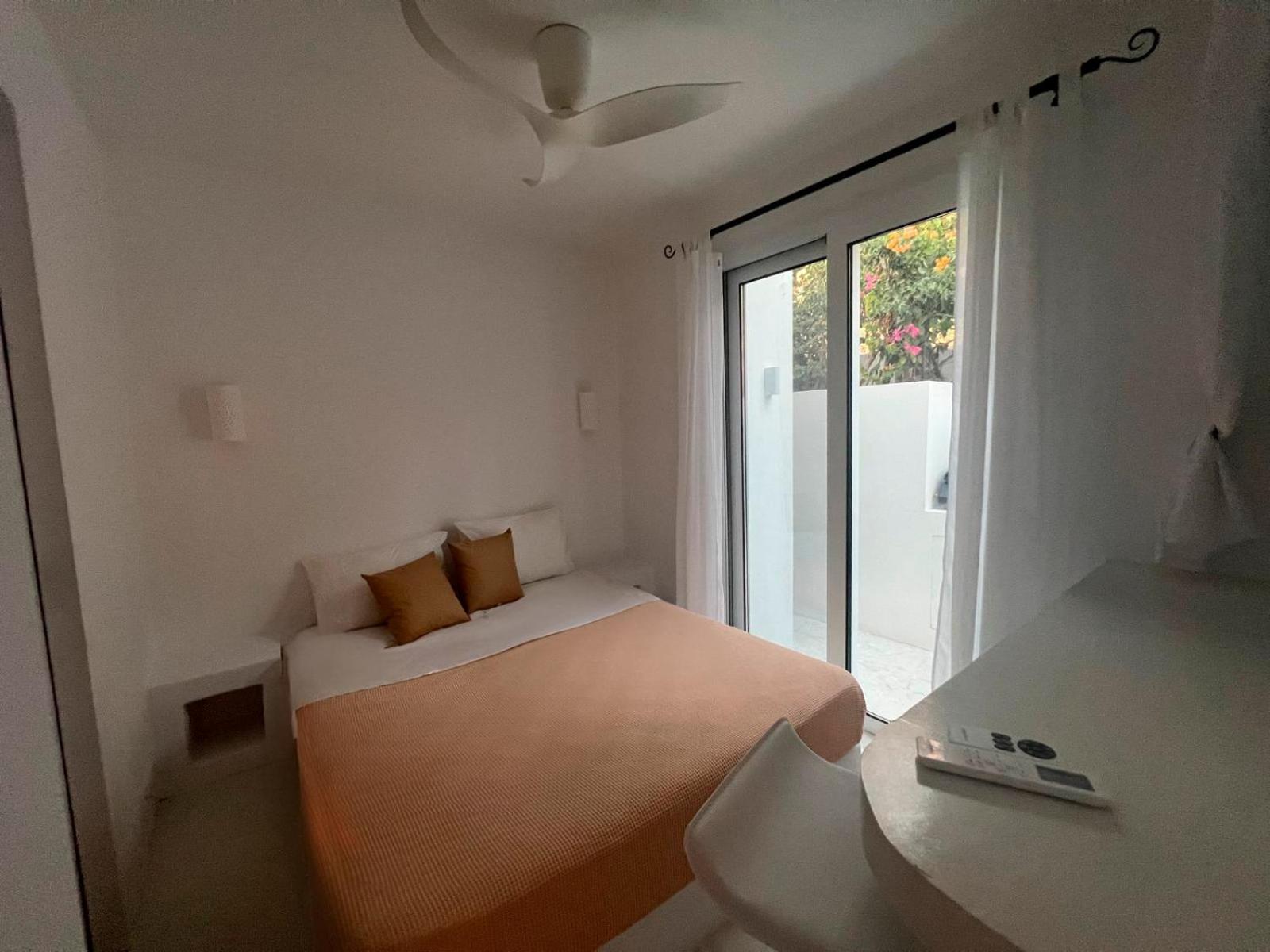 Sunset Deluxe And Apartment