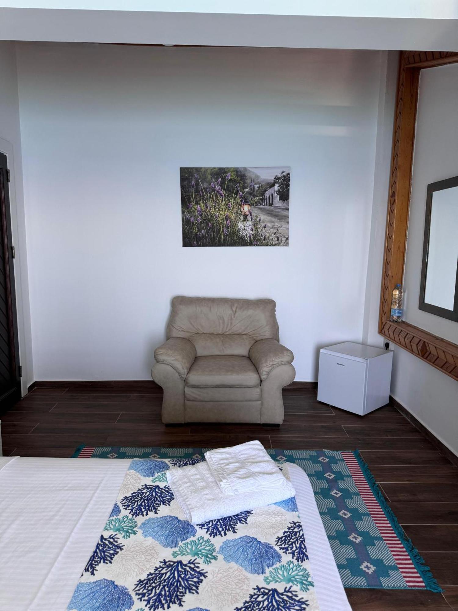 The Rocas Hotel