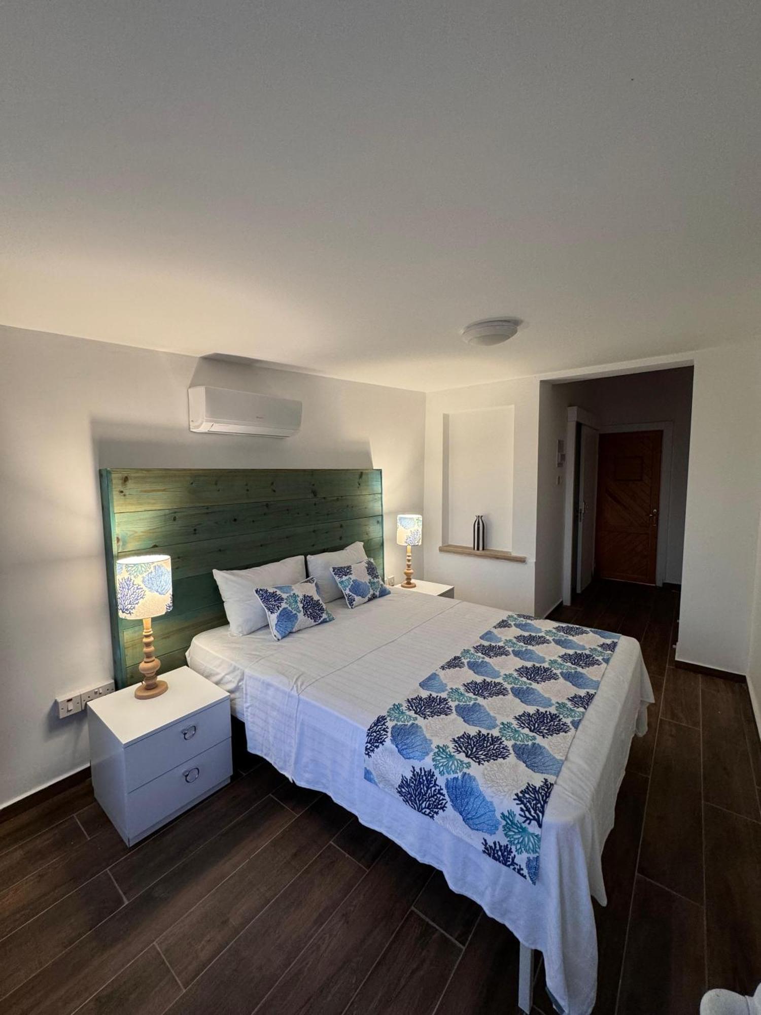 The Rocas Hotel