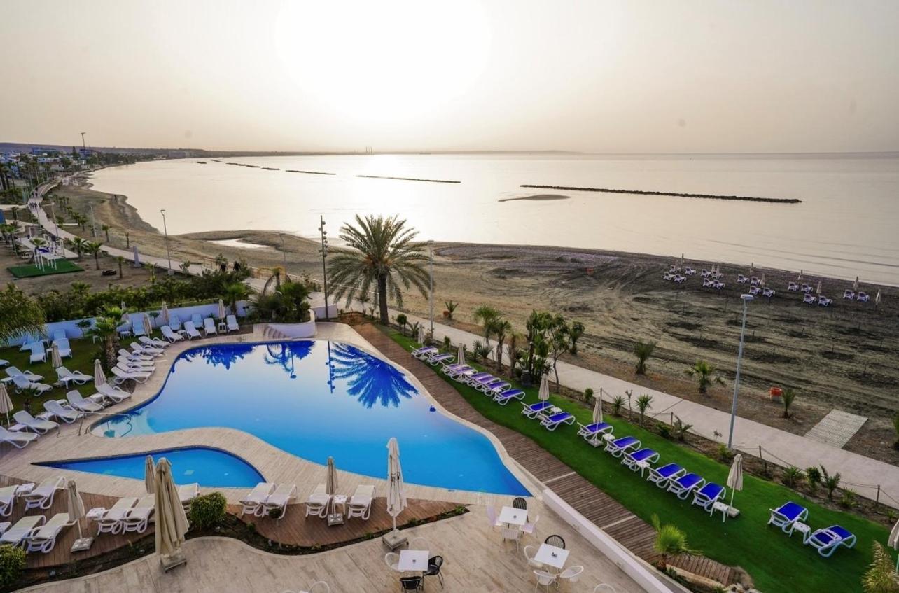 Hotel Lebay