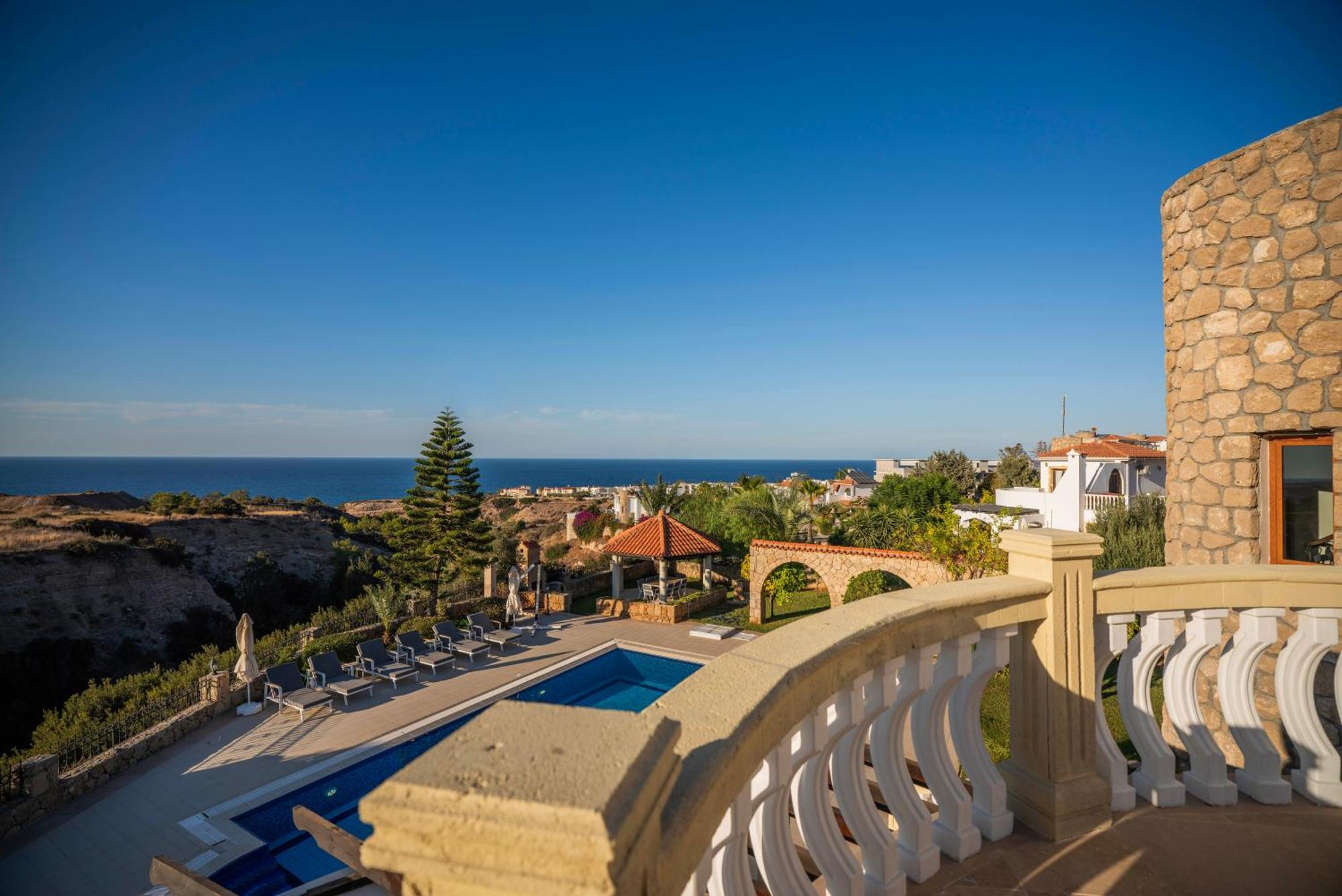 Carrington Holidays Kyrenia (Northern Cyprus)